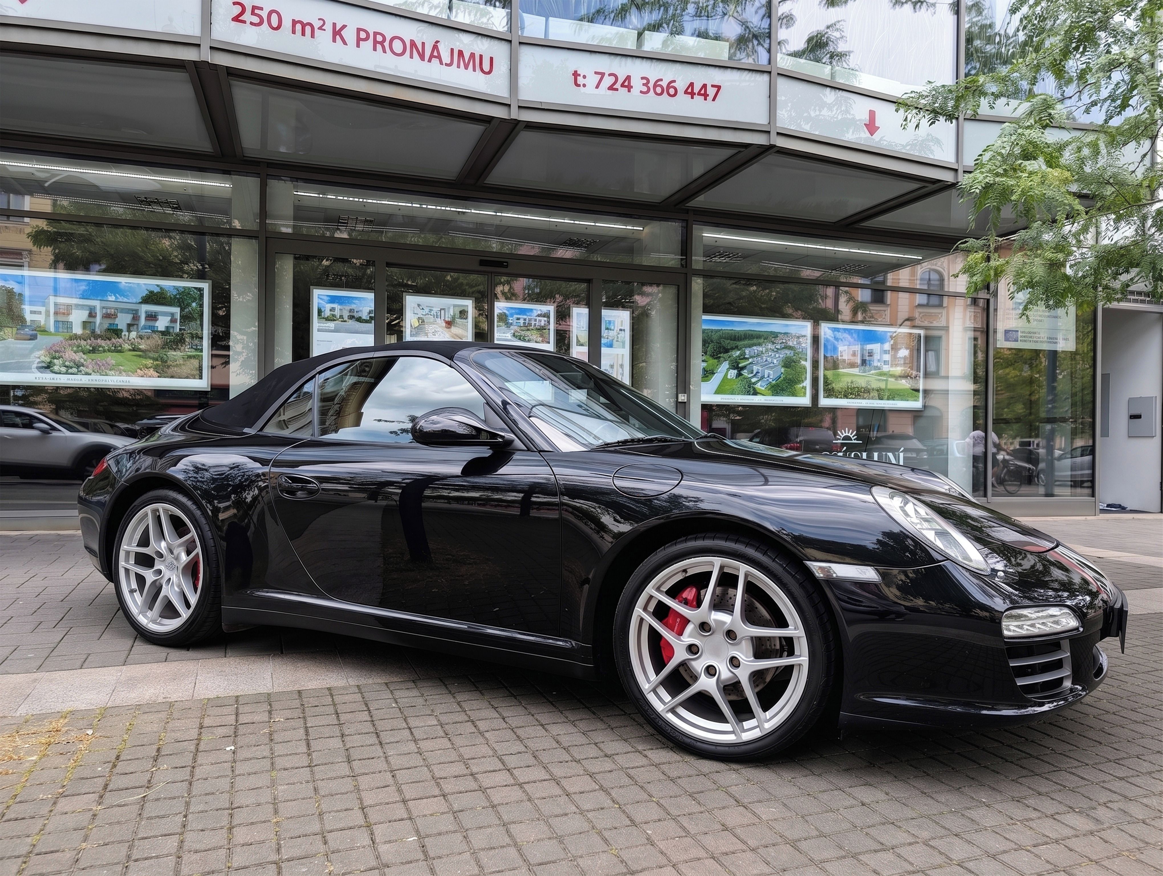 Porsche 911, PORSCHE 911 CARRERA - fotka 2