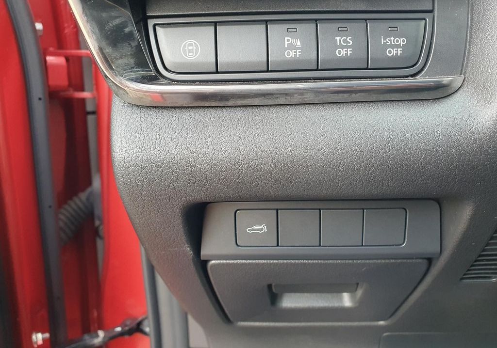 Mazda CX-30, Skyactiv G 2.0 M-Hybrid - fotka 2