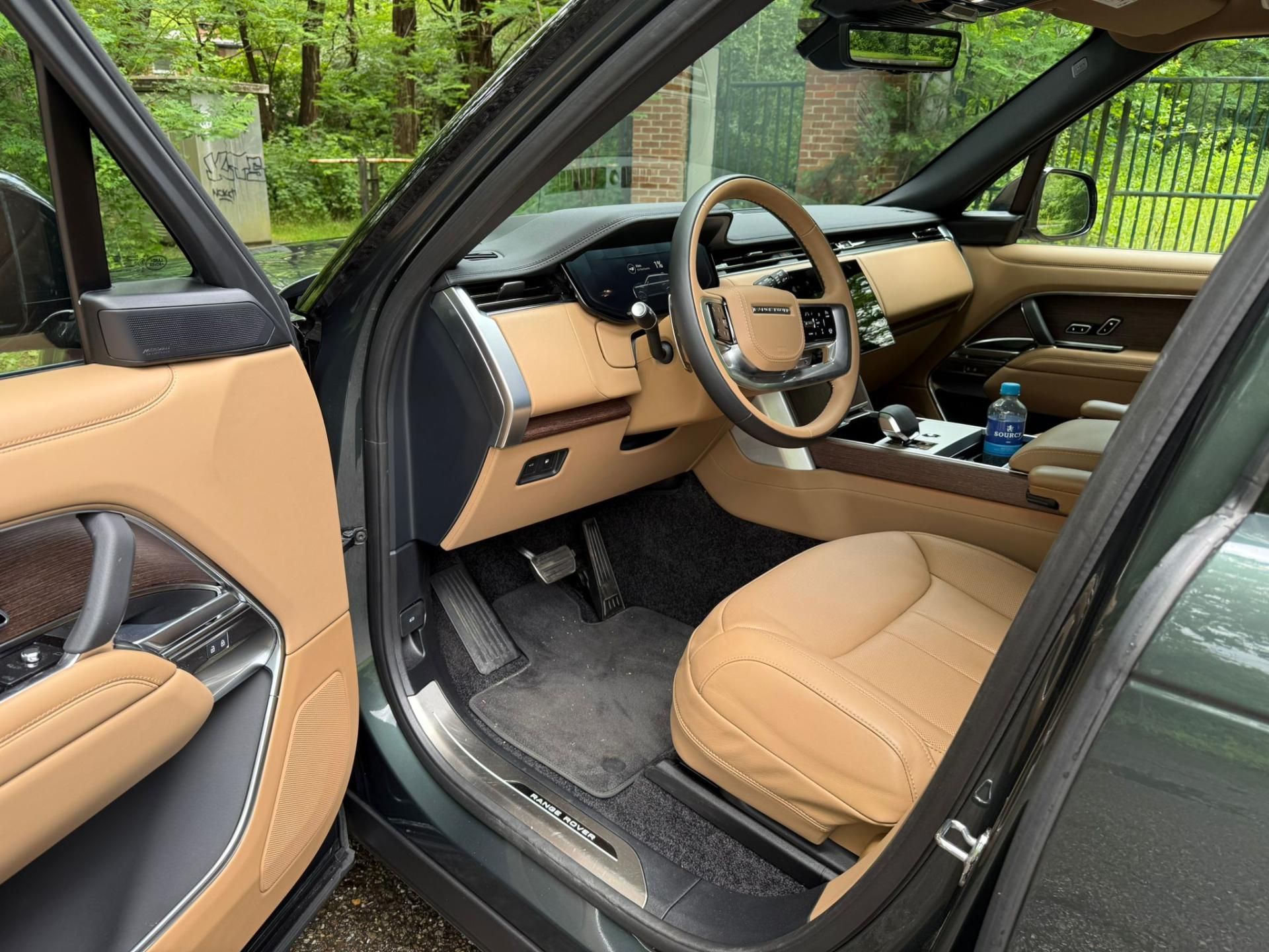 Land Rover Range Rover, P460e HSE Masáž Pano R22 - fotka 5