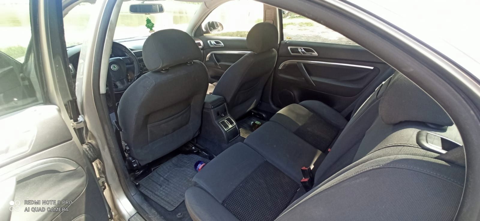 Škoda Superb, 1.9 TDI, 1.majitel, STK 6/2028 - fotka 4