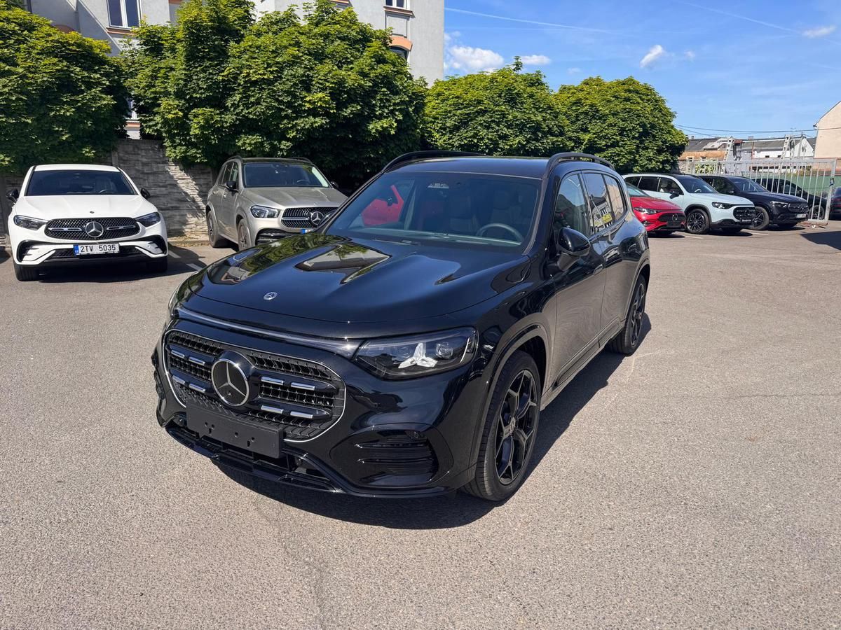 Mercedes-Benz GLB, 200 4MATIC - fotka 3