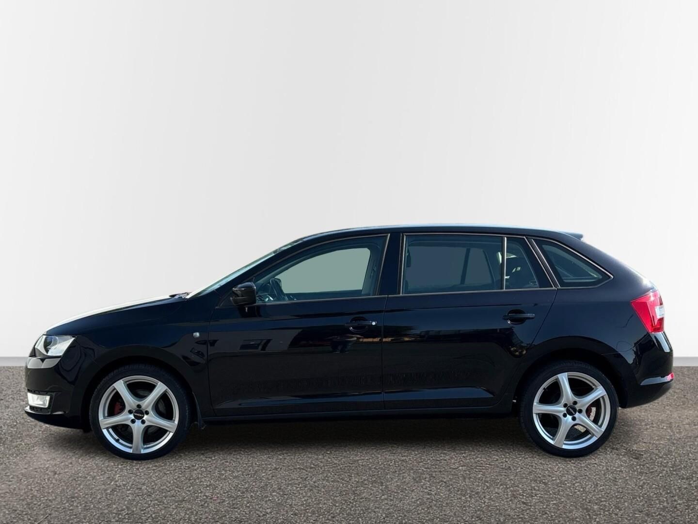 Škoda Rapid, 1.6 TDI / 66 kW AMBITION DSG - fotka 3