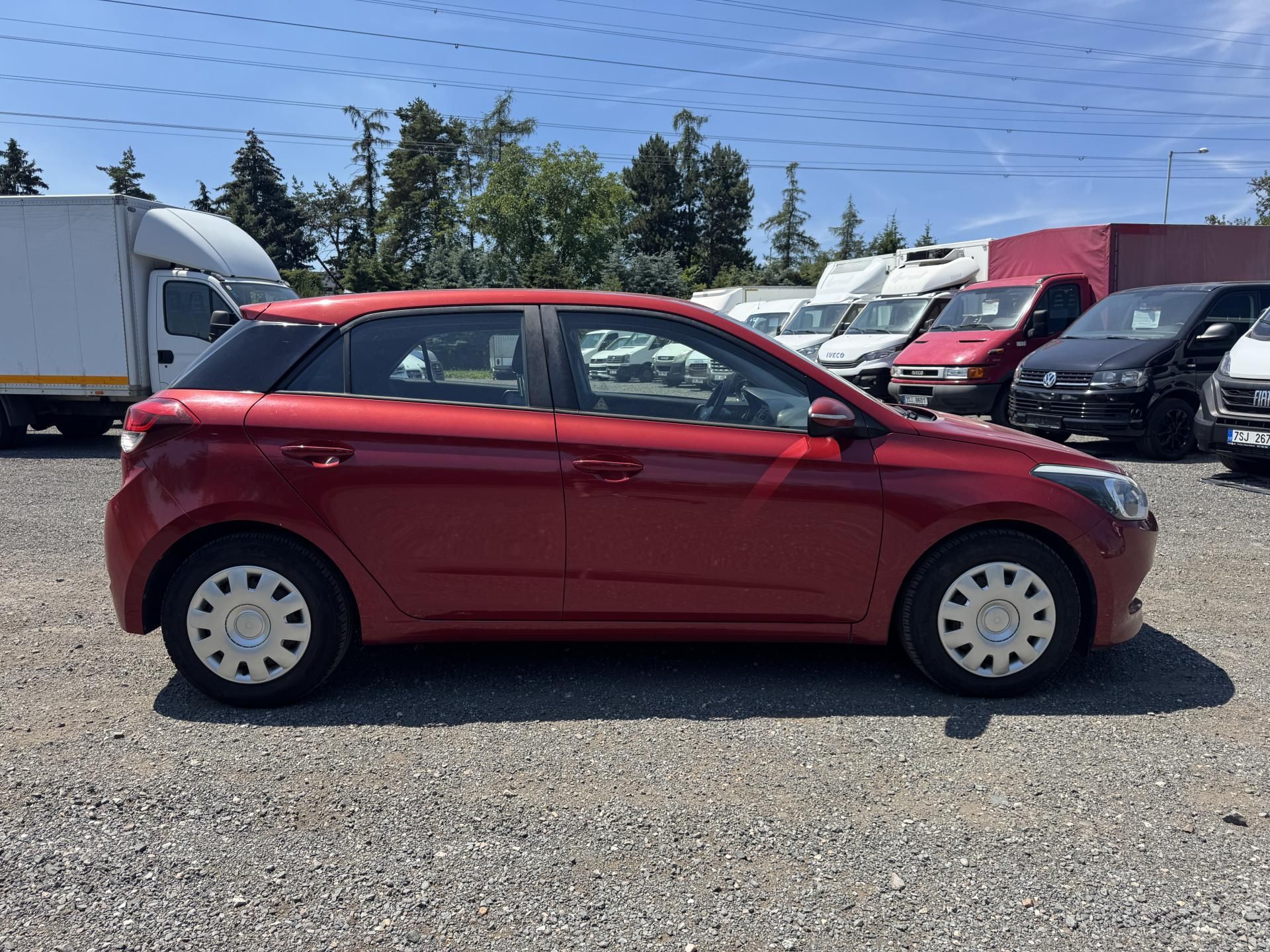 Hyundai i20, 1.1CRDi,55kw,klima,ČR,1.maj. - fotka 4