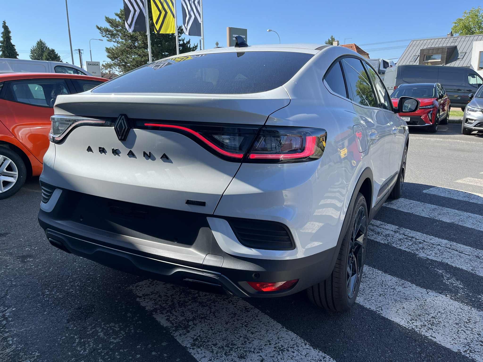 Renault Arkana, esprit Alpine E-Tech full hybr - fotka 5