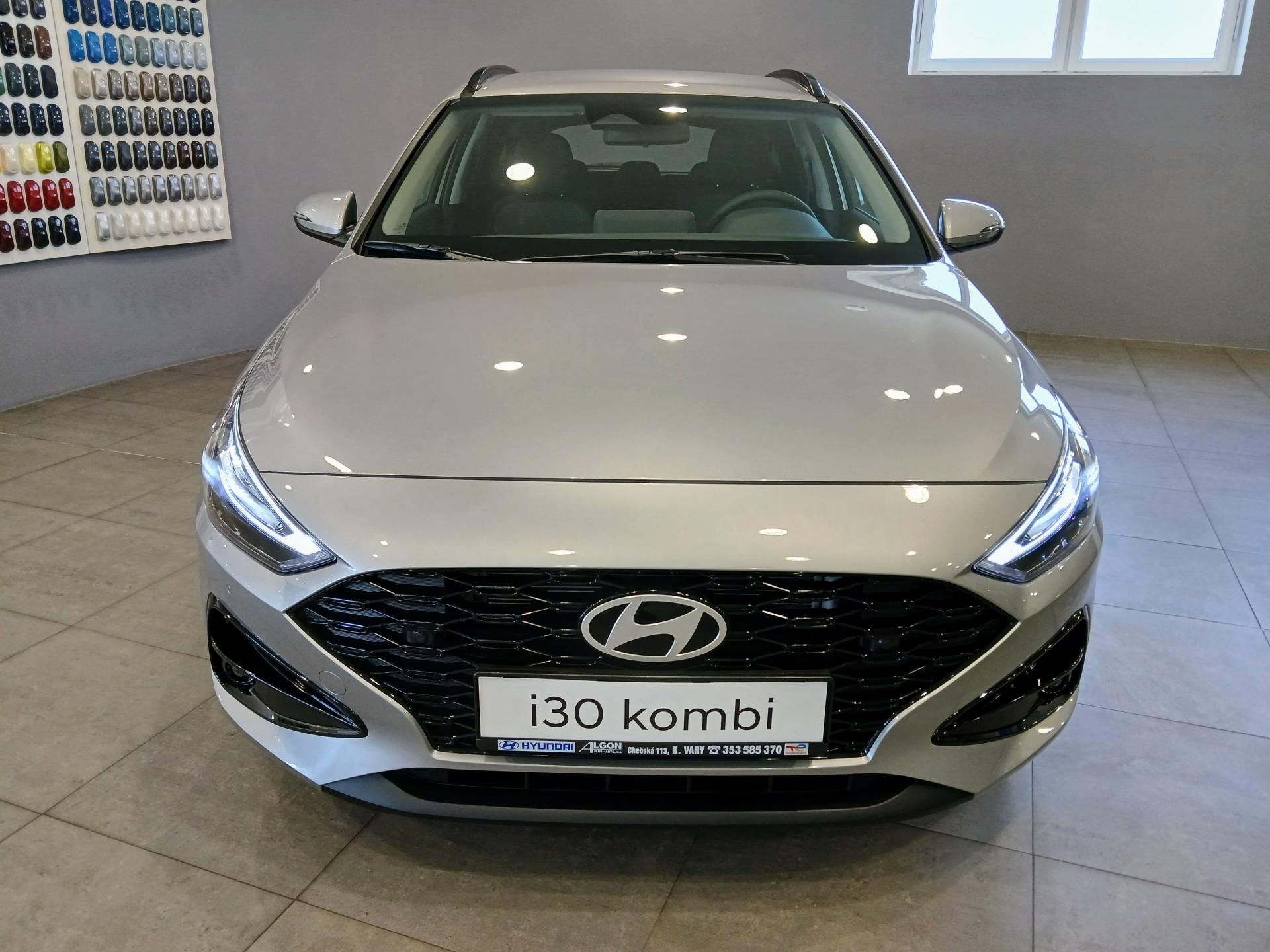 Hyundai i30, 1.0 T-GDI GO Czech! - fotka 2