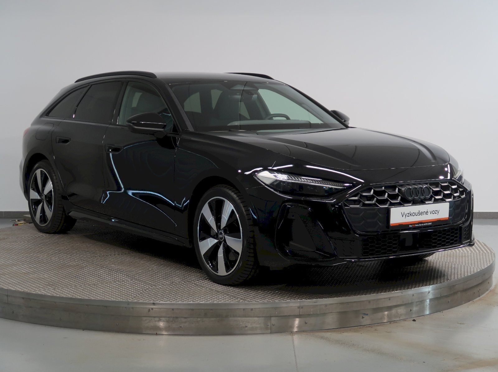 Audi A5, AVANT S-LINE 2.0TDI 150KW 4x4 - fotka 6