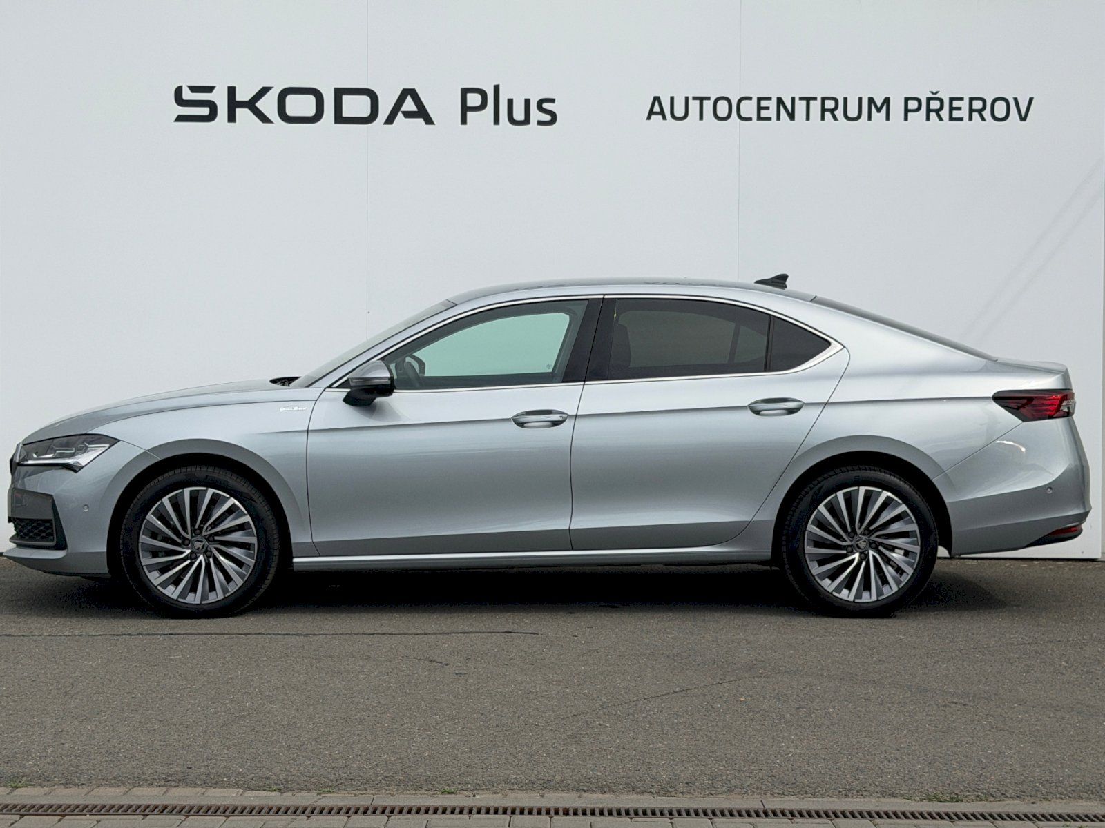 Škoda Superb, 2.0 TDI 142kW 4x4 L&K Nez.Tope - fotka 3