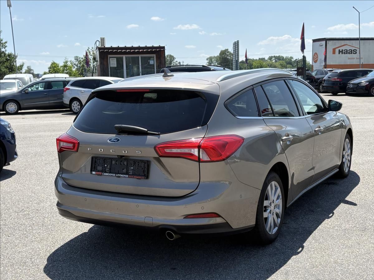 Ford Focus, 1,5 TDCi88kW Led,ACC,Kamer,Výh - fotka 2
