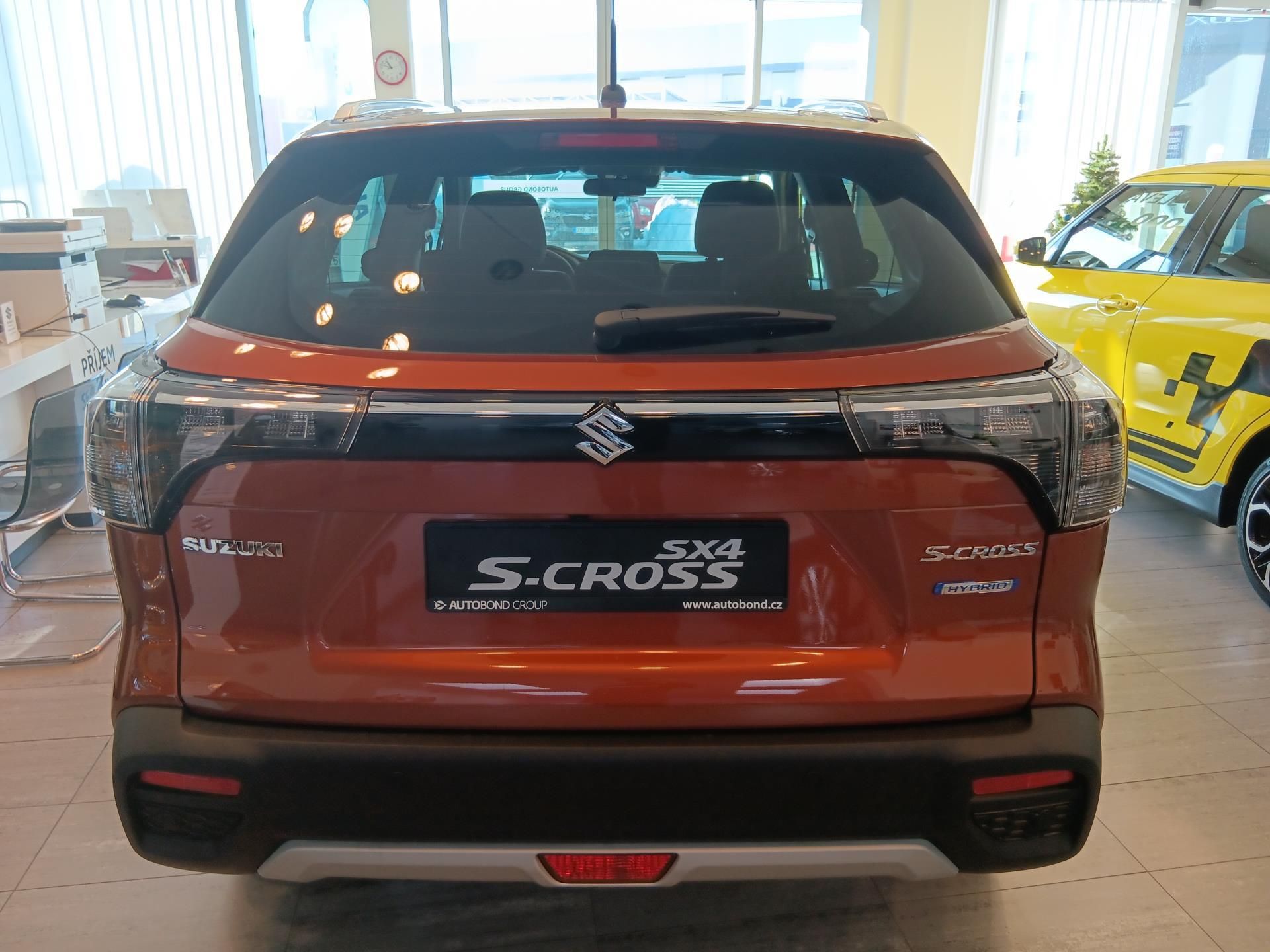 Suzuki S-Cross, PREMIUM 1.4  HYBRID M/T 4x2 - fotka 4