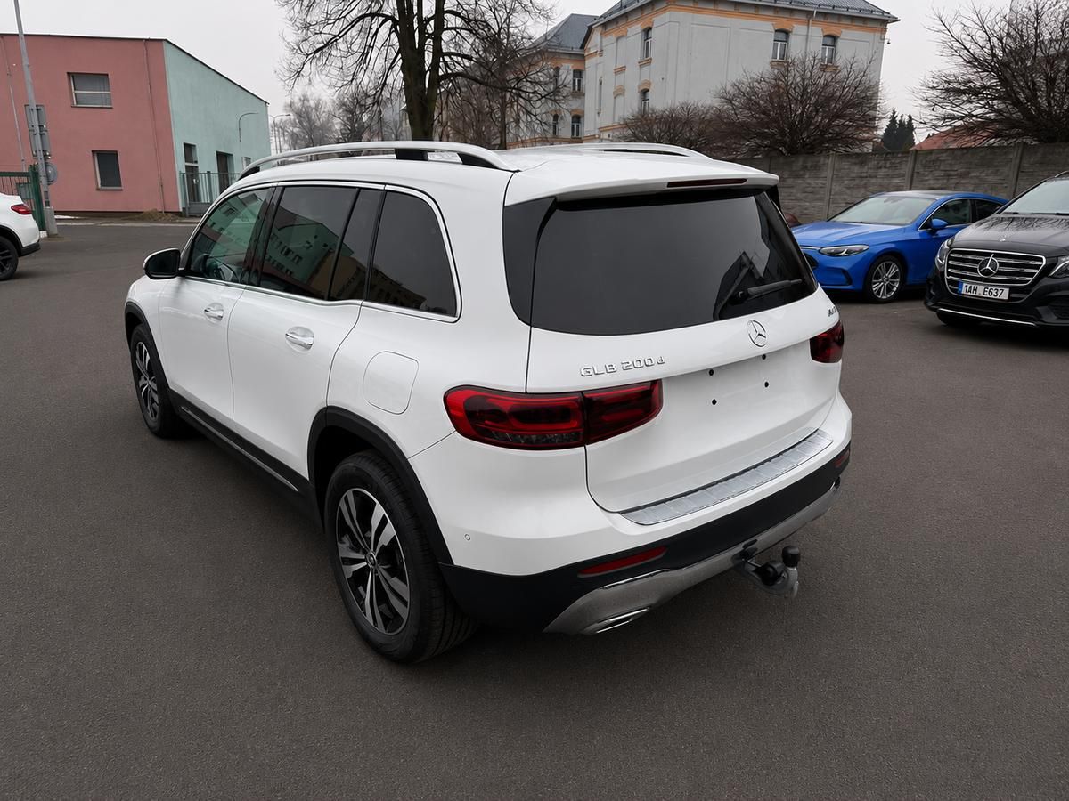 Mercedes-Benz GLB, 200 d 4MATIC - fotka 5