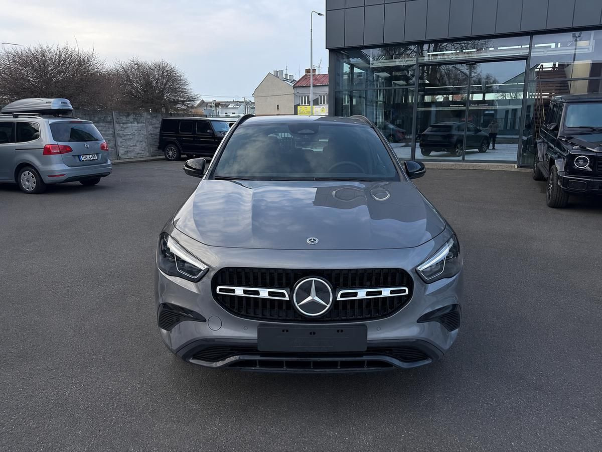 Mercedes-Benz GLA, 200 d 4MATIC - fotka 2
