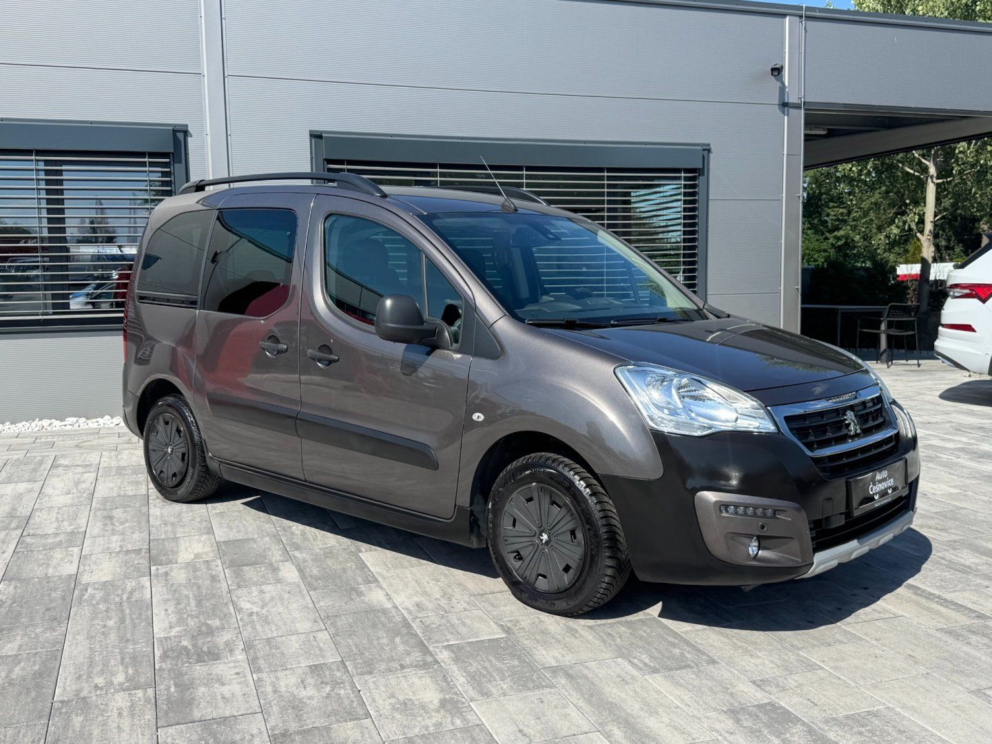 Peugeot Partner Tepee, Outdoor 1.6 HDi 88kW - fotka 3