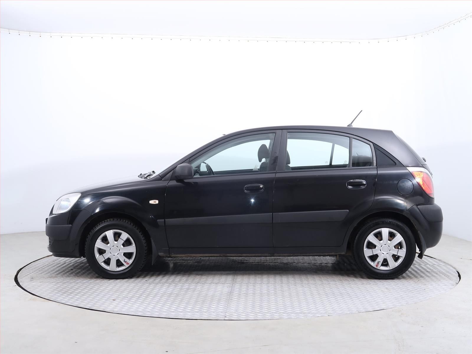 Kia Rio, 1.5 CRDi, Klima, v provozu - fotka 3