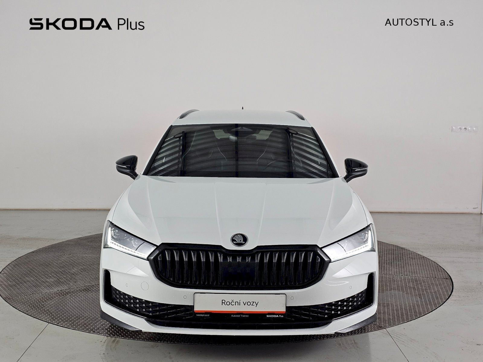 Škoda Superb, 2.0TSi 195kW 4X4 SPORTLINE WEB - fotka 4