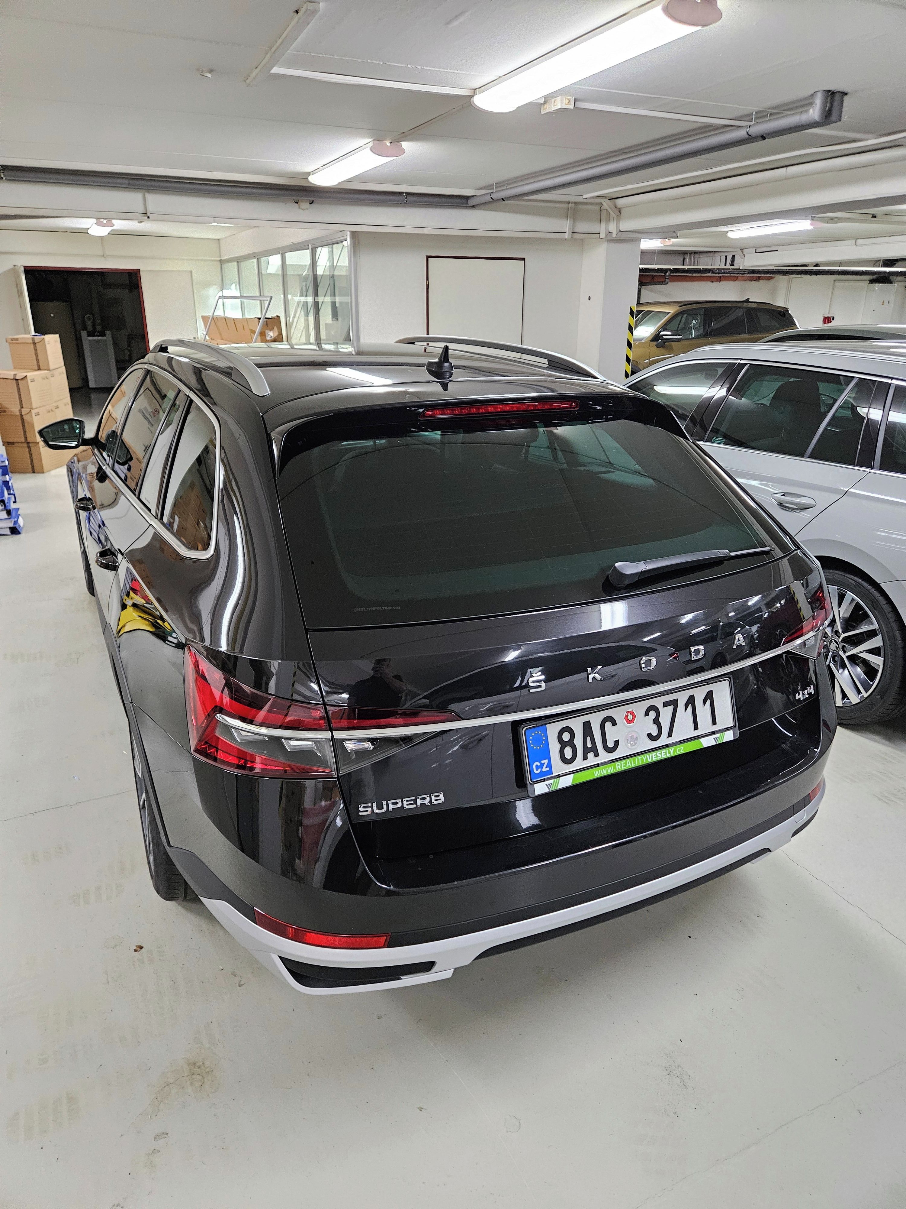 Škoda Superb, Škoda Superb Scout 2.0Tdi140KW - fotka 5