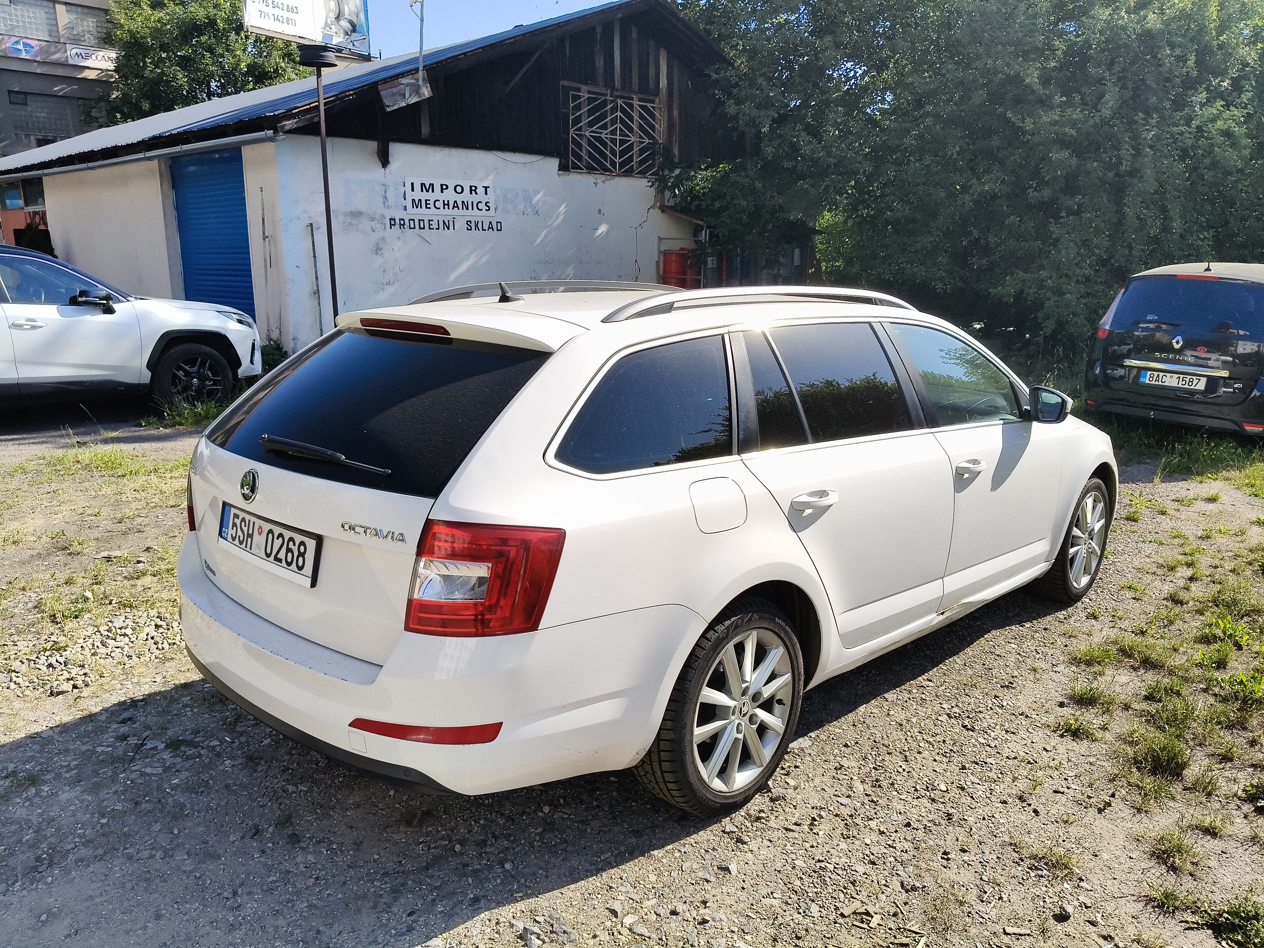 Škoda Octavia - fotka 5