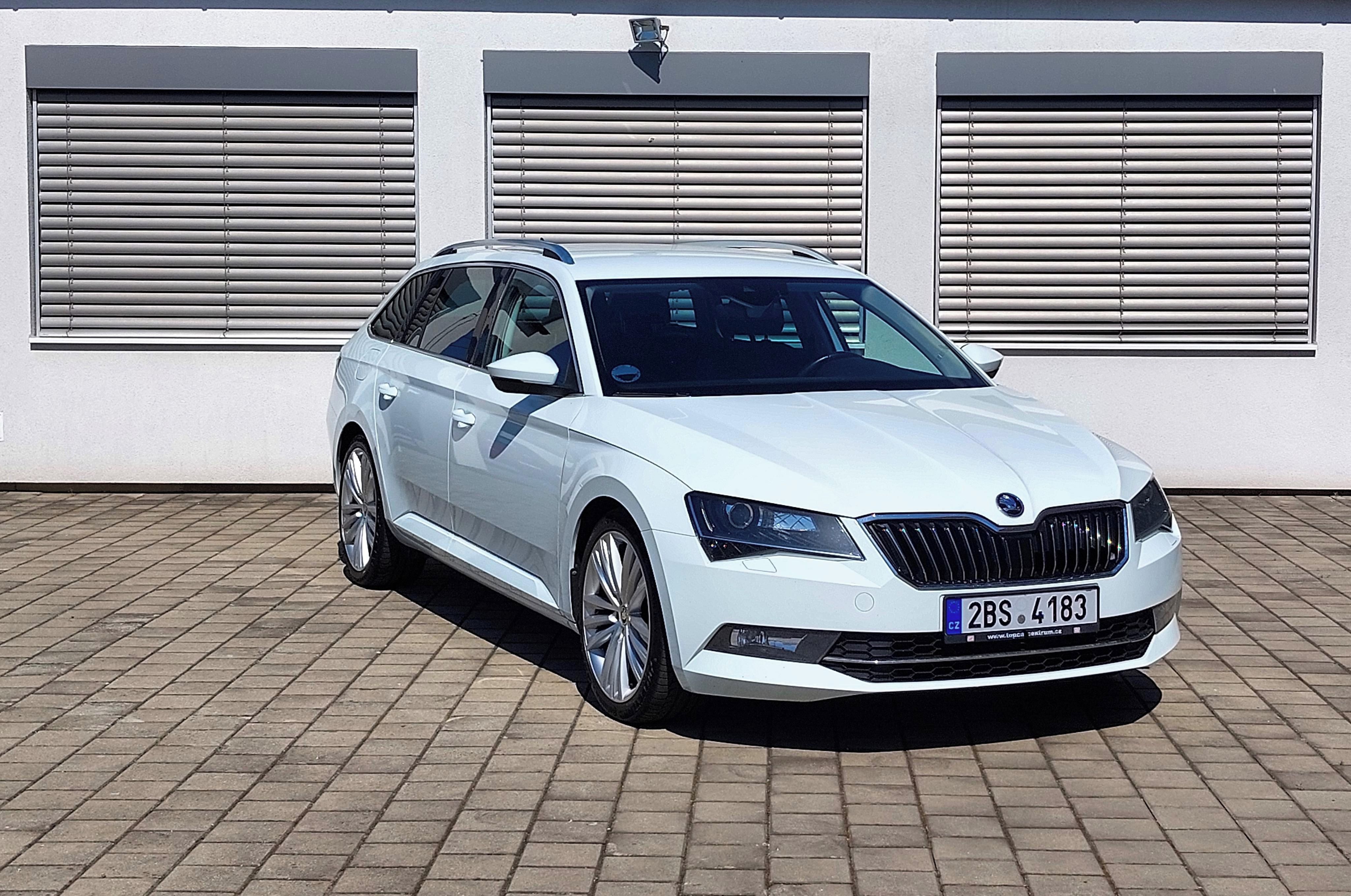 Škoda Superb, 2.0, 110 kW, automat - fotka 3