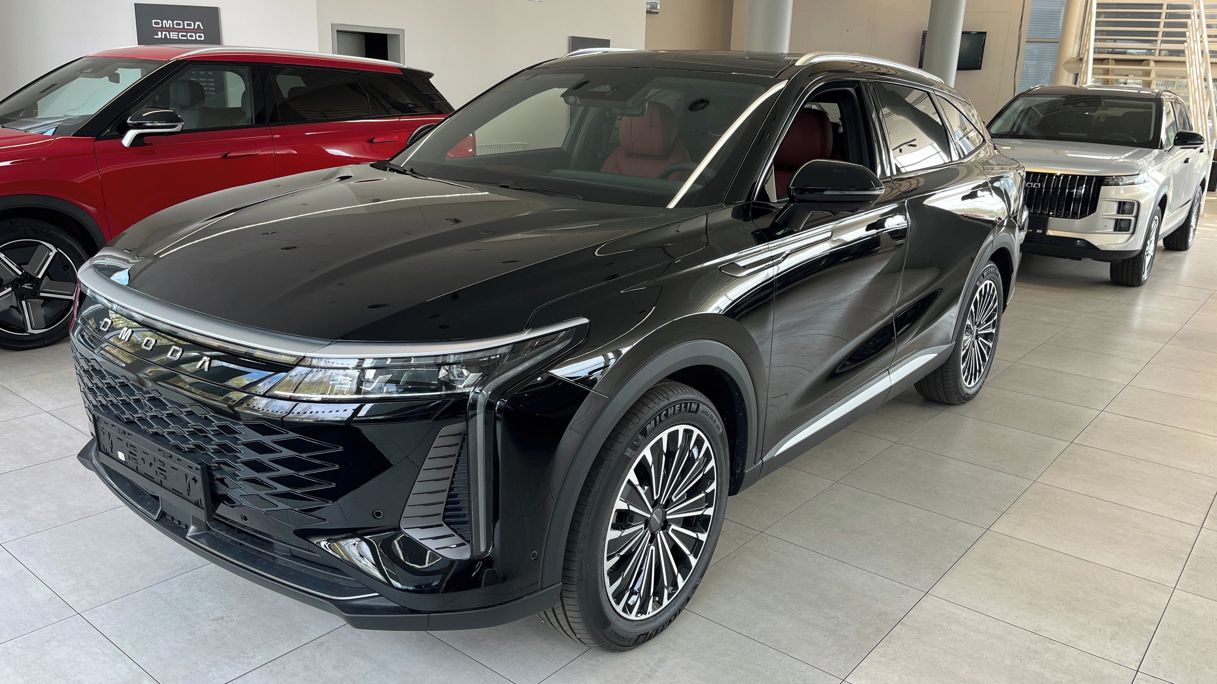 Omoda 9, Premium PHEV - fotka 2