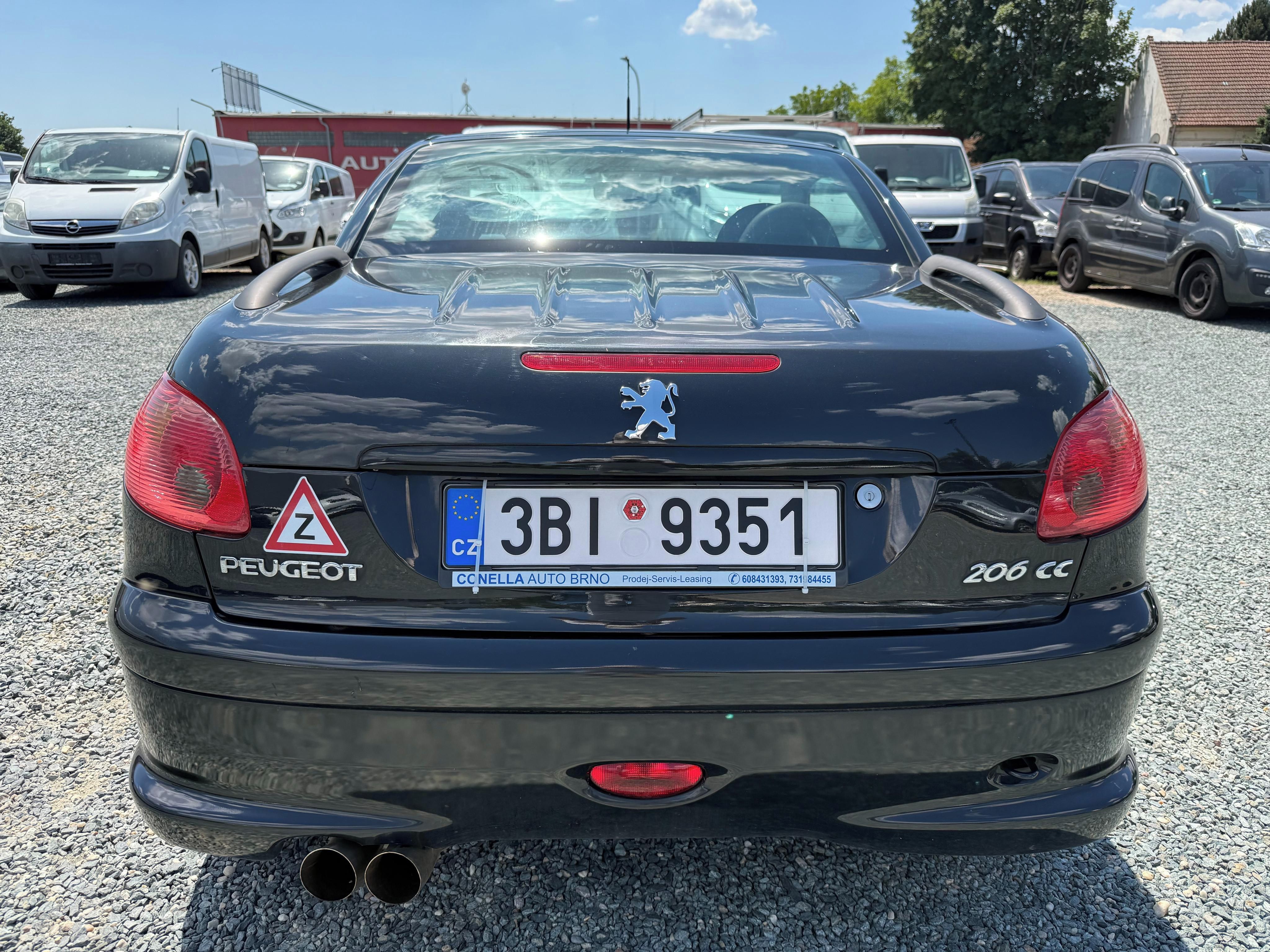 Peugeot 206, 1.6 i 80Kw Cabrio - fotka 4