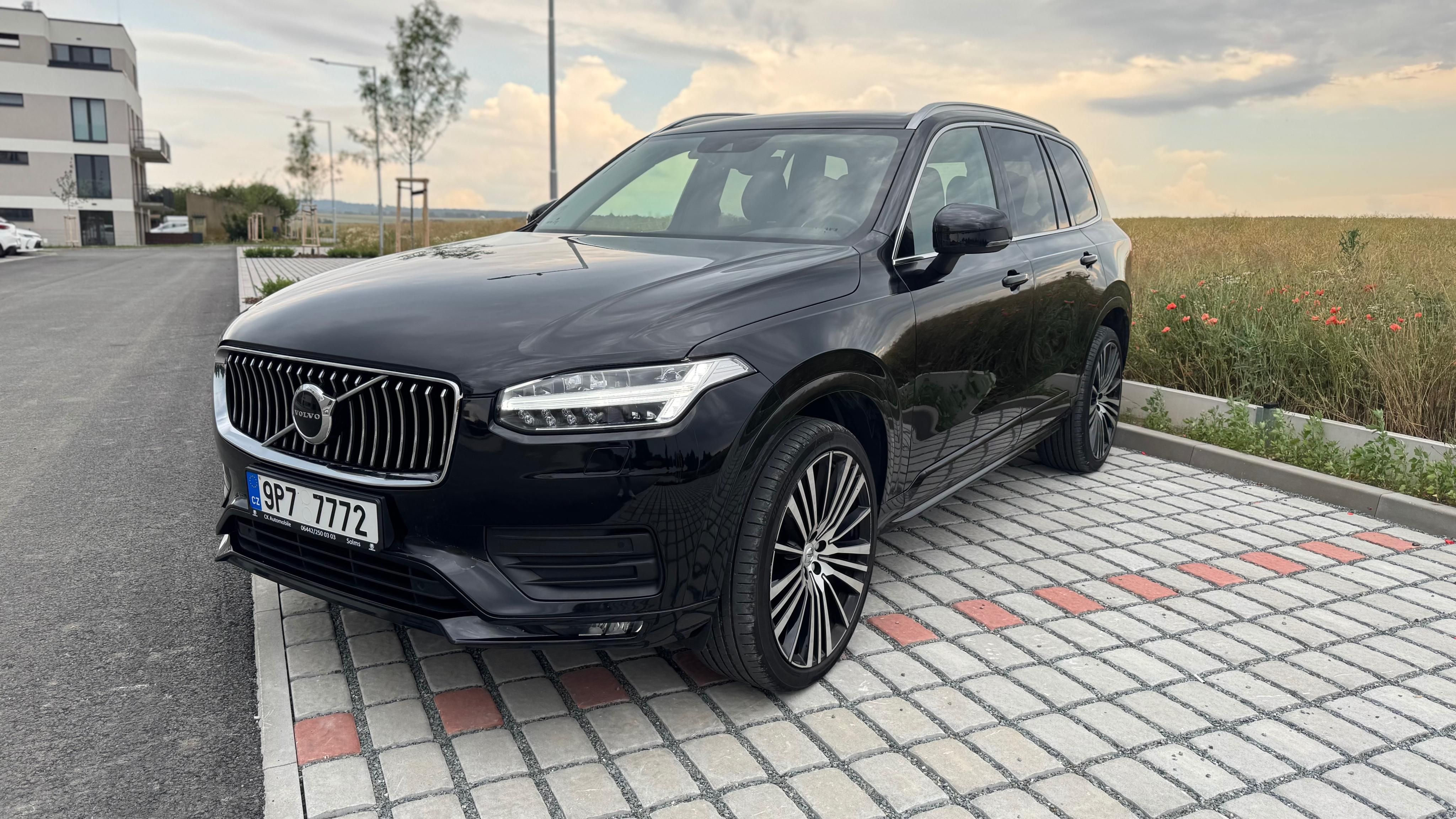 Volvo XC90, MomentumPro, Mild-Hybrid, AWD - fotka 4