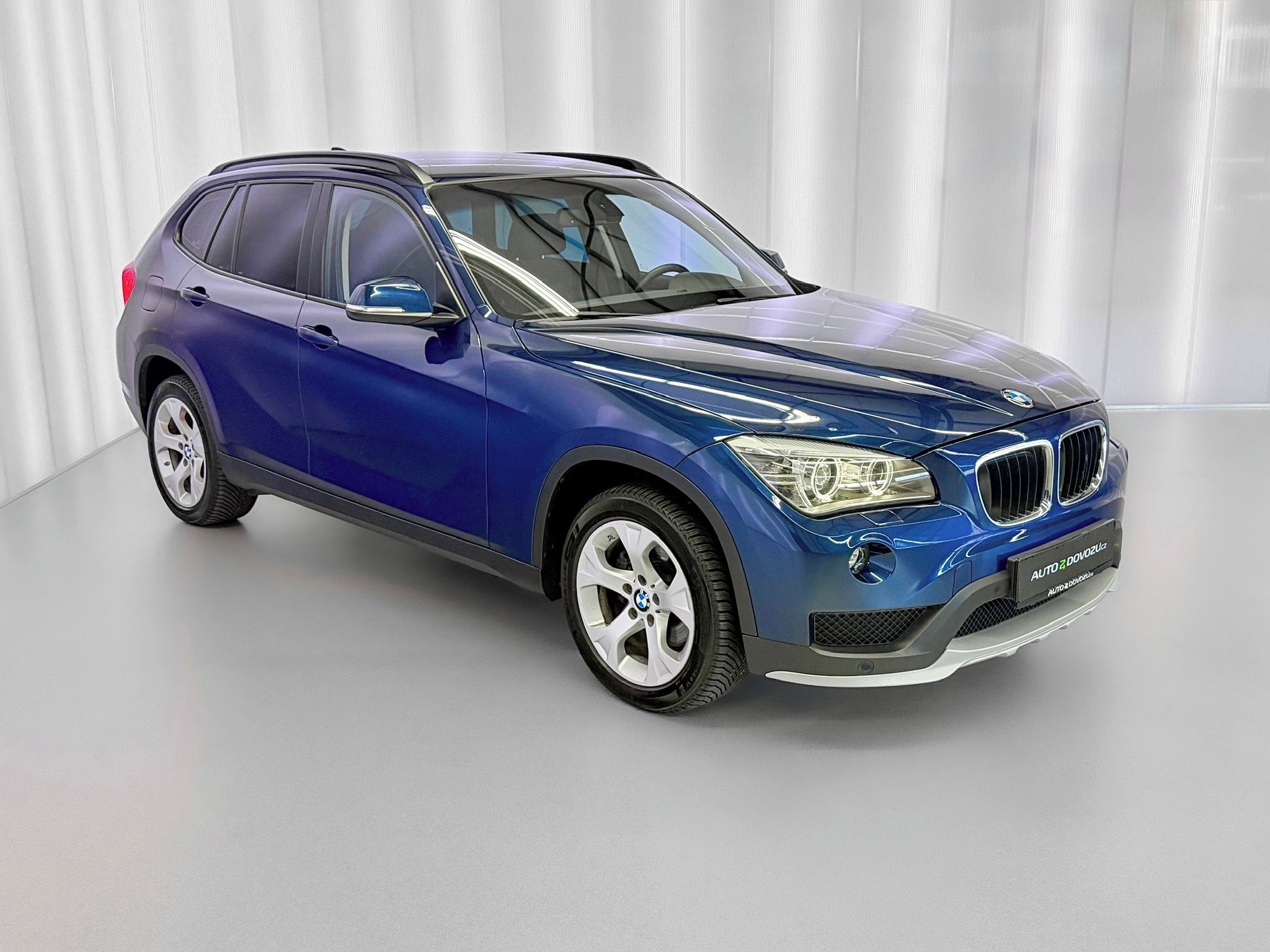 BMW X1, 2.0d xDrive ADVANTAGE, BI-XENO - fotka 4