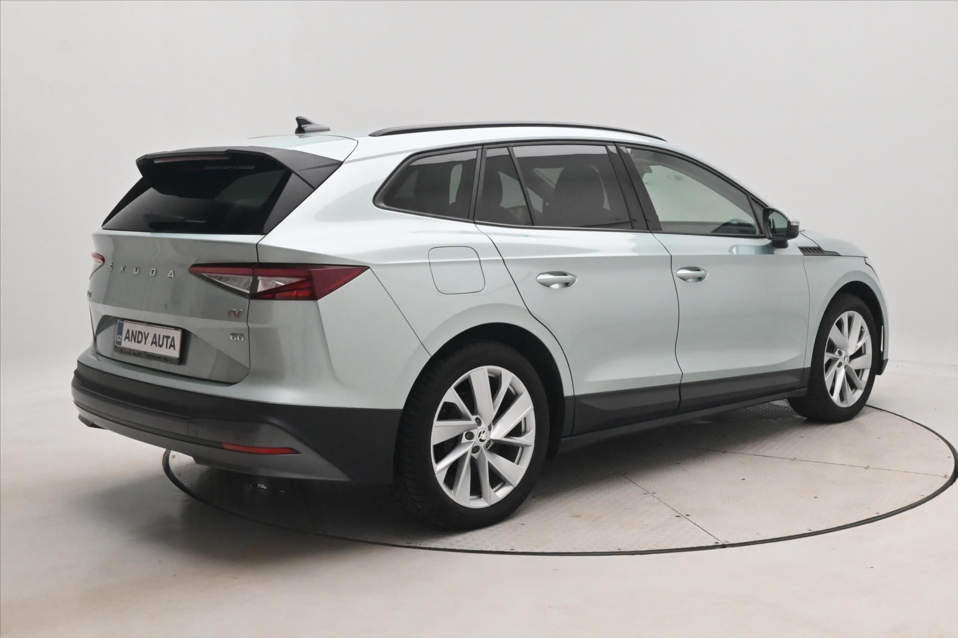 Škoda Enyaq, iV 60 132 kW 58kWh SoH 87% Zár - fotka 5