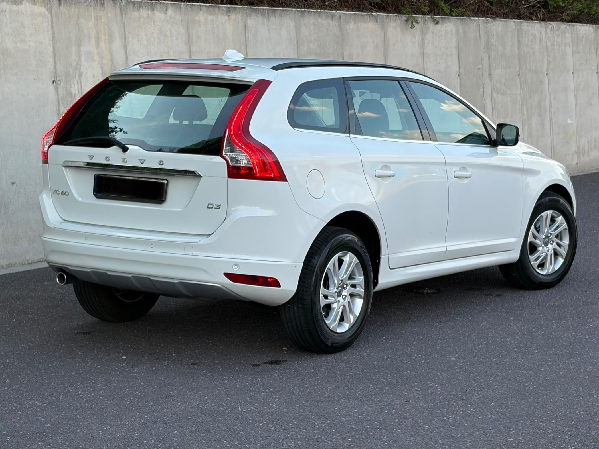 Volvo XC60, 2.0 D3 AT8/152.000km/SERVIS - fotka 4