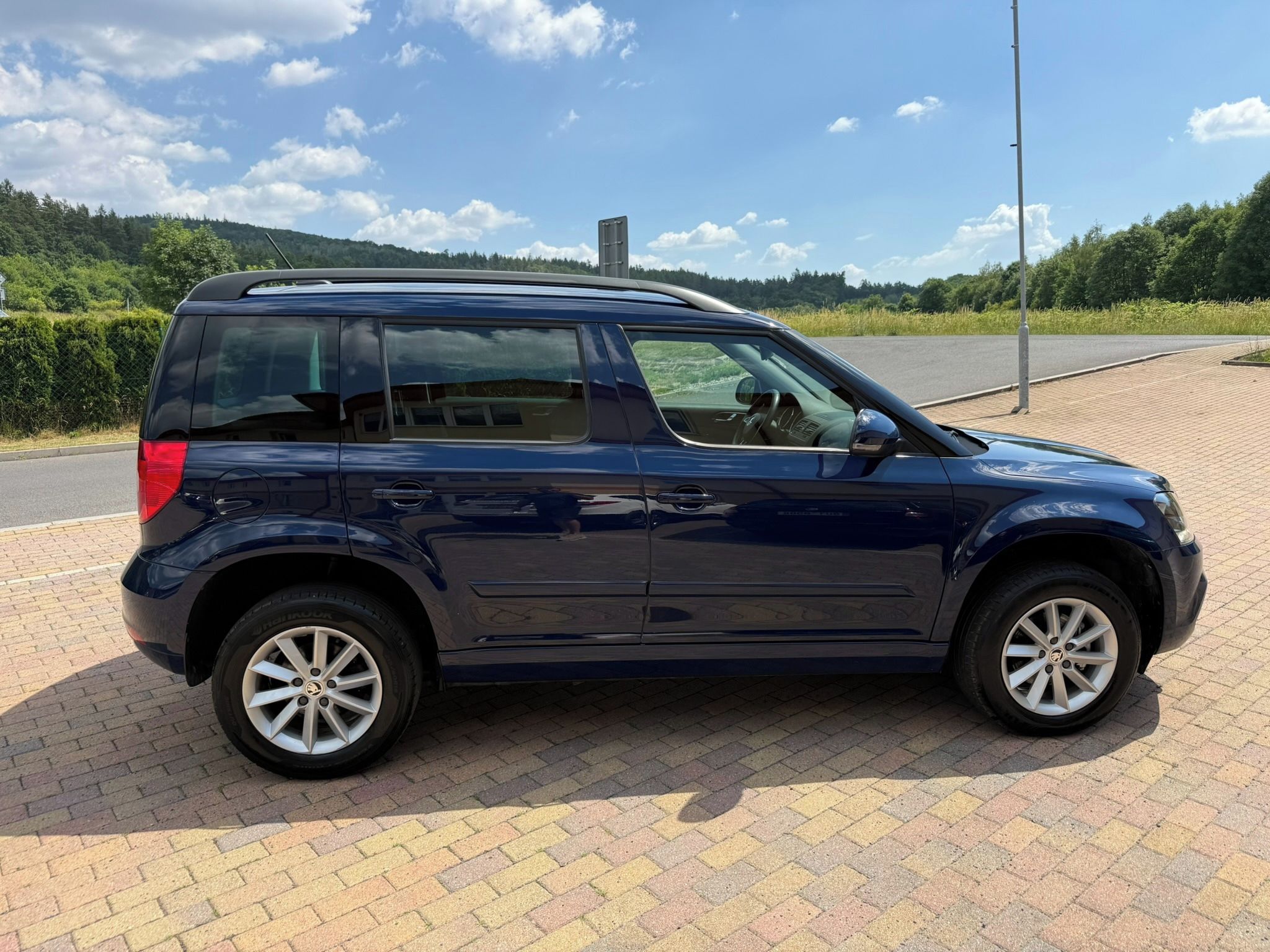 Škoda Yeti, FL 2.0 TDI 110kW 4x4 DSG - fotka 6