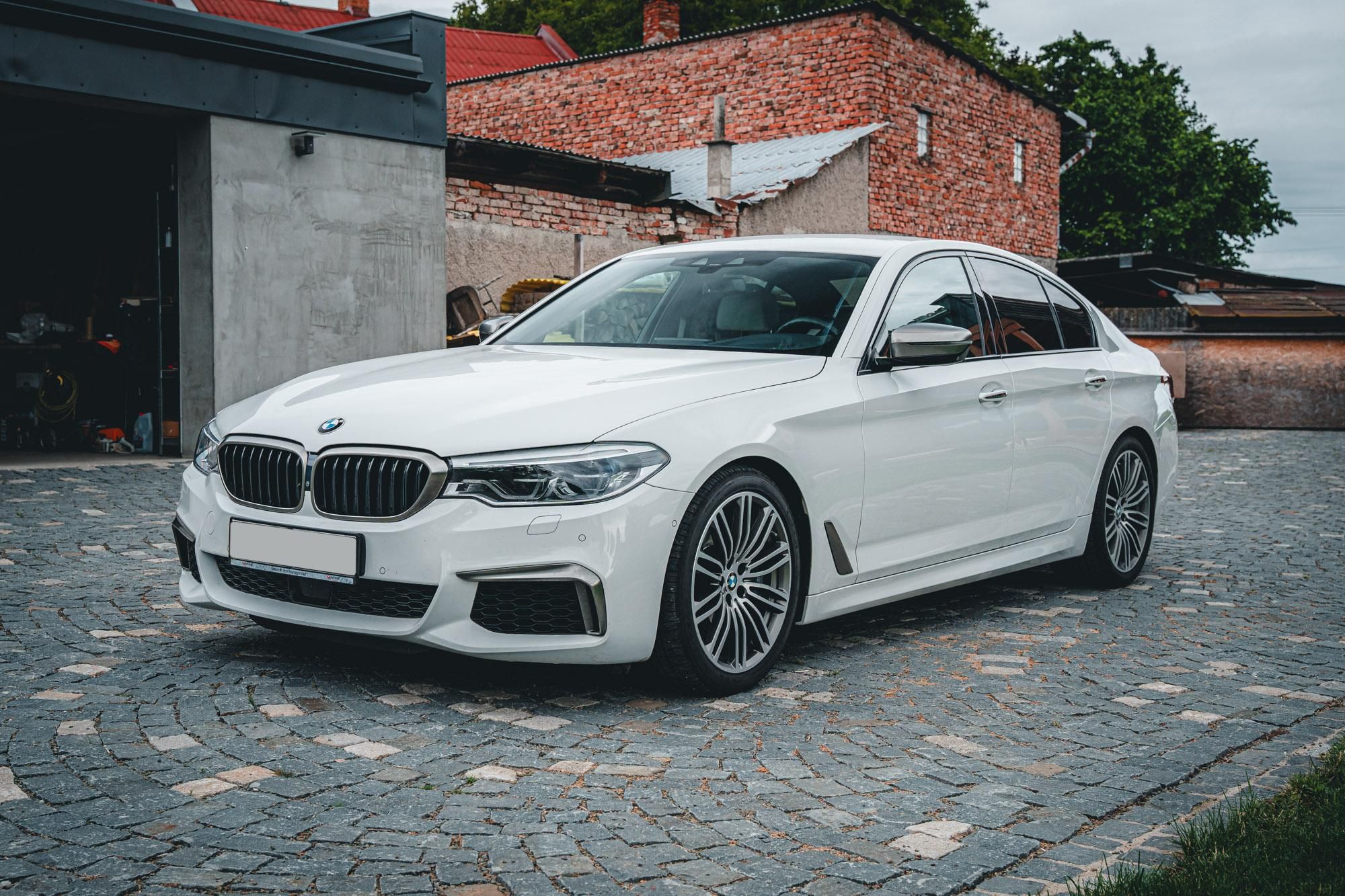 BMW Řada 5, M550i xDrive ČR