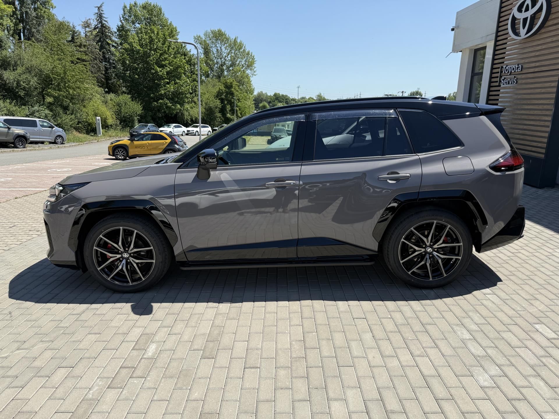 Toyota Rav4, 2,5 HEV 4x4 GR SPORT - fotka 3