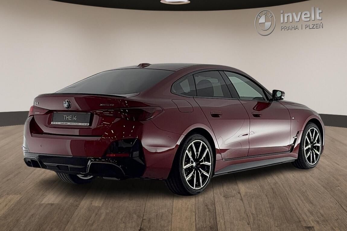 BMW i4, xDrive40 - fotka 3