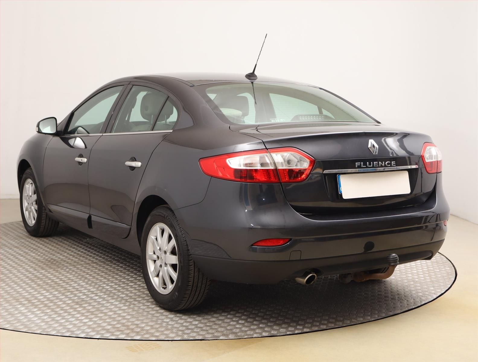 Renault Fluence, 1.6 16V, Kožené sedačky - fotka 4