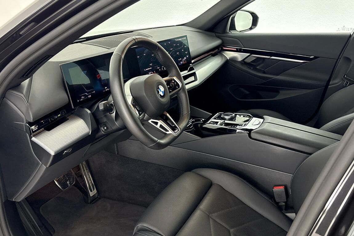 BMW Řada 5, 540d xDrive Touring - fotka 6