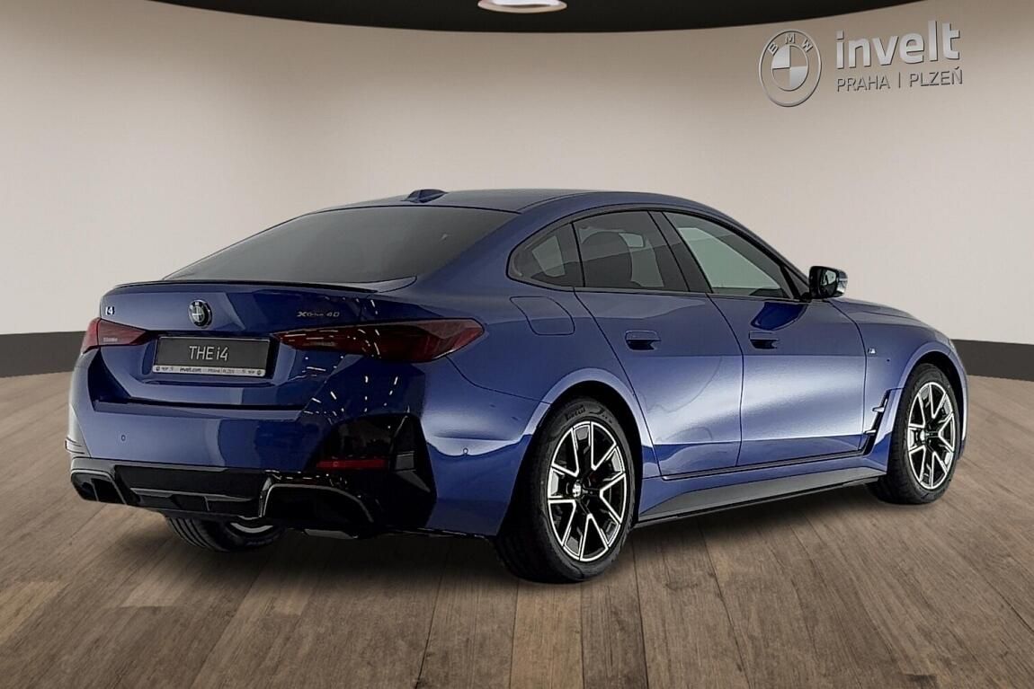 BMW i4, xDrive40 - fotka 3