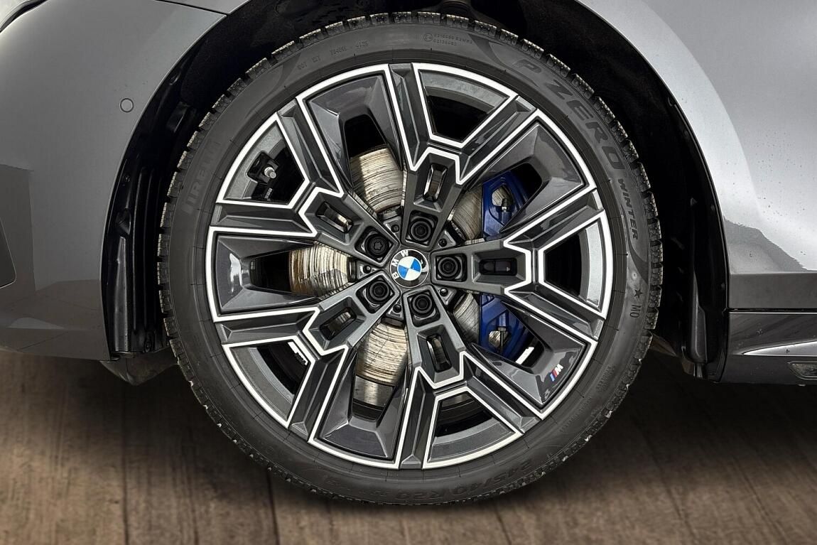 BMW Řada 5, 540d xDrive Touring - fotka 6