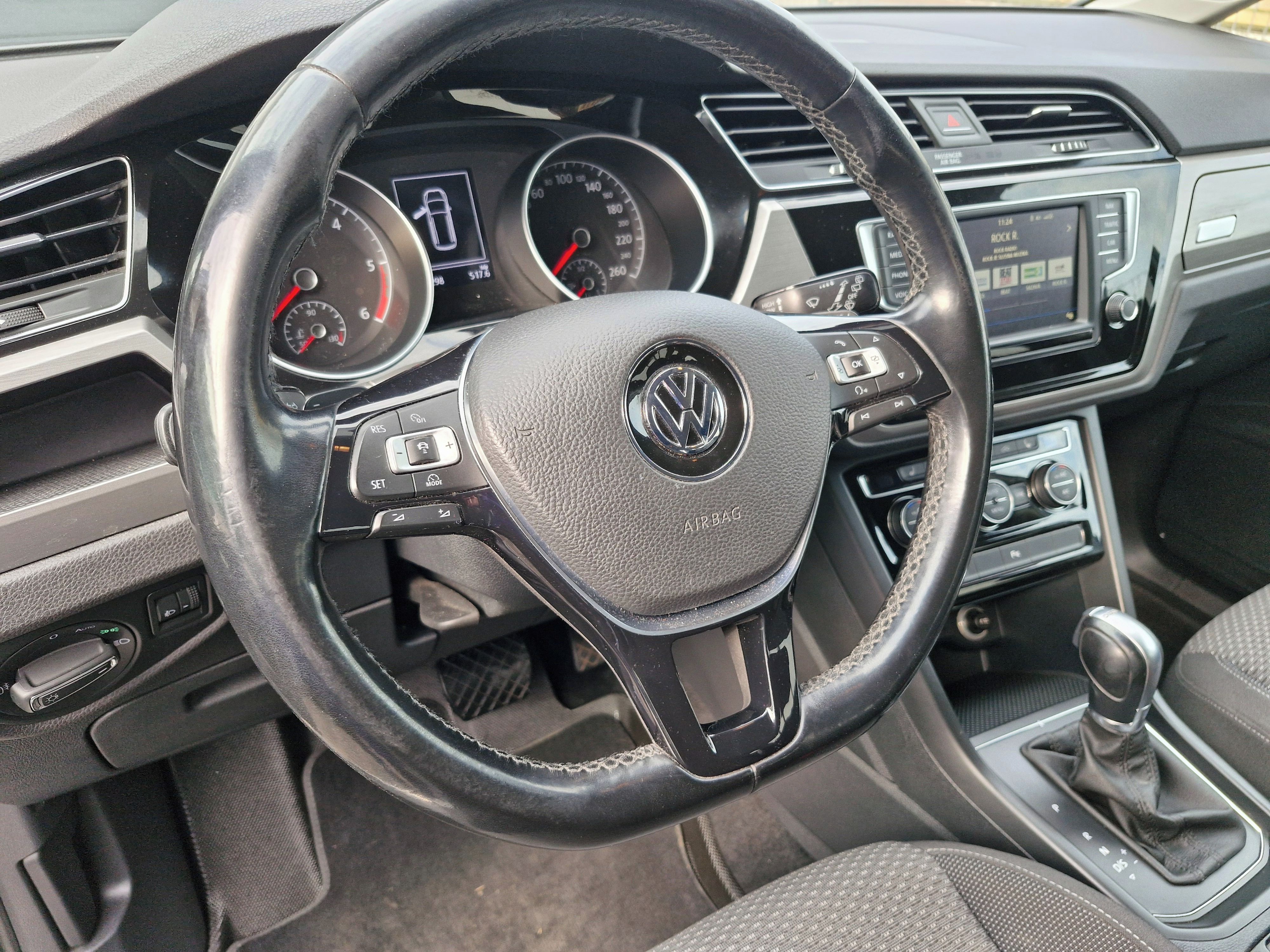 Volkswagen Touran, Touran 2.0Tdi DSG - fotka 5
