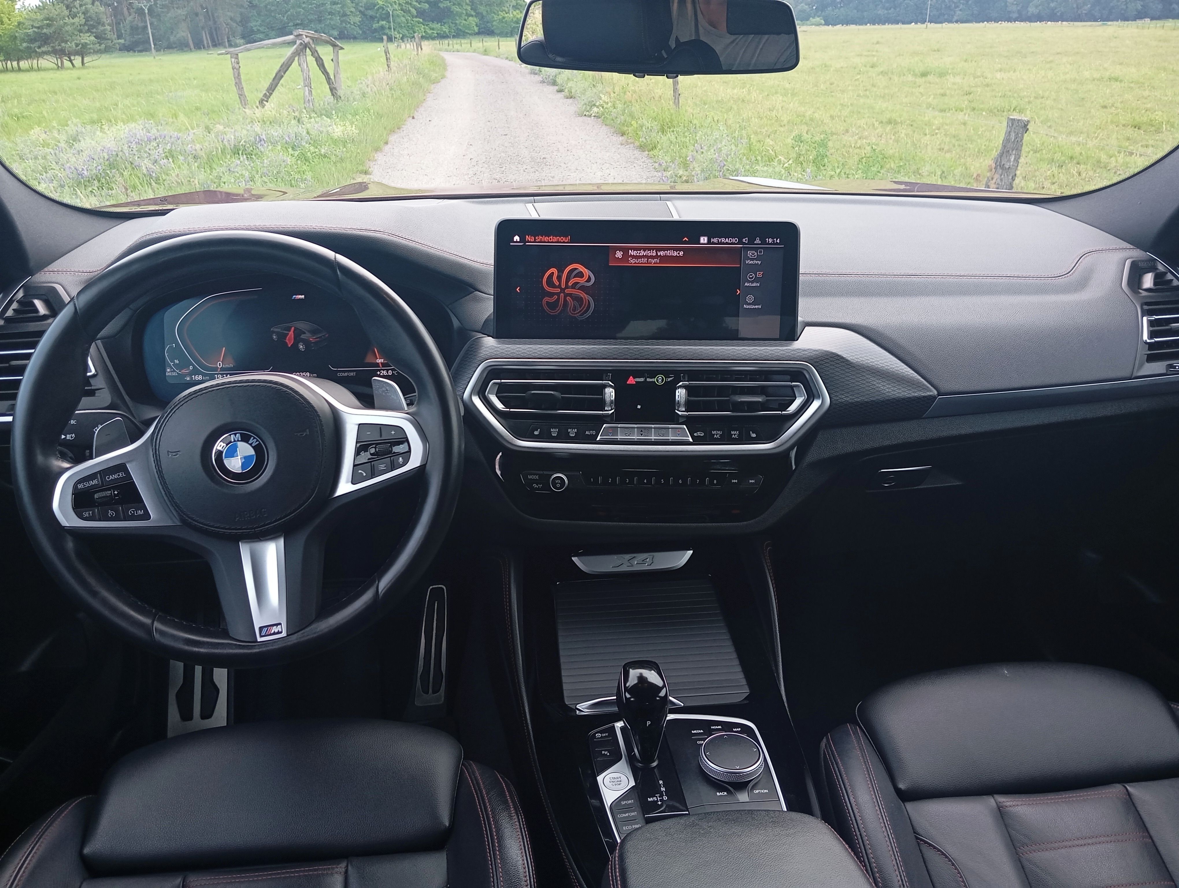 BMW X4, 20d 140 kW M sport - fotka 6