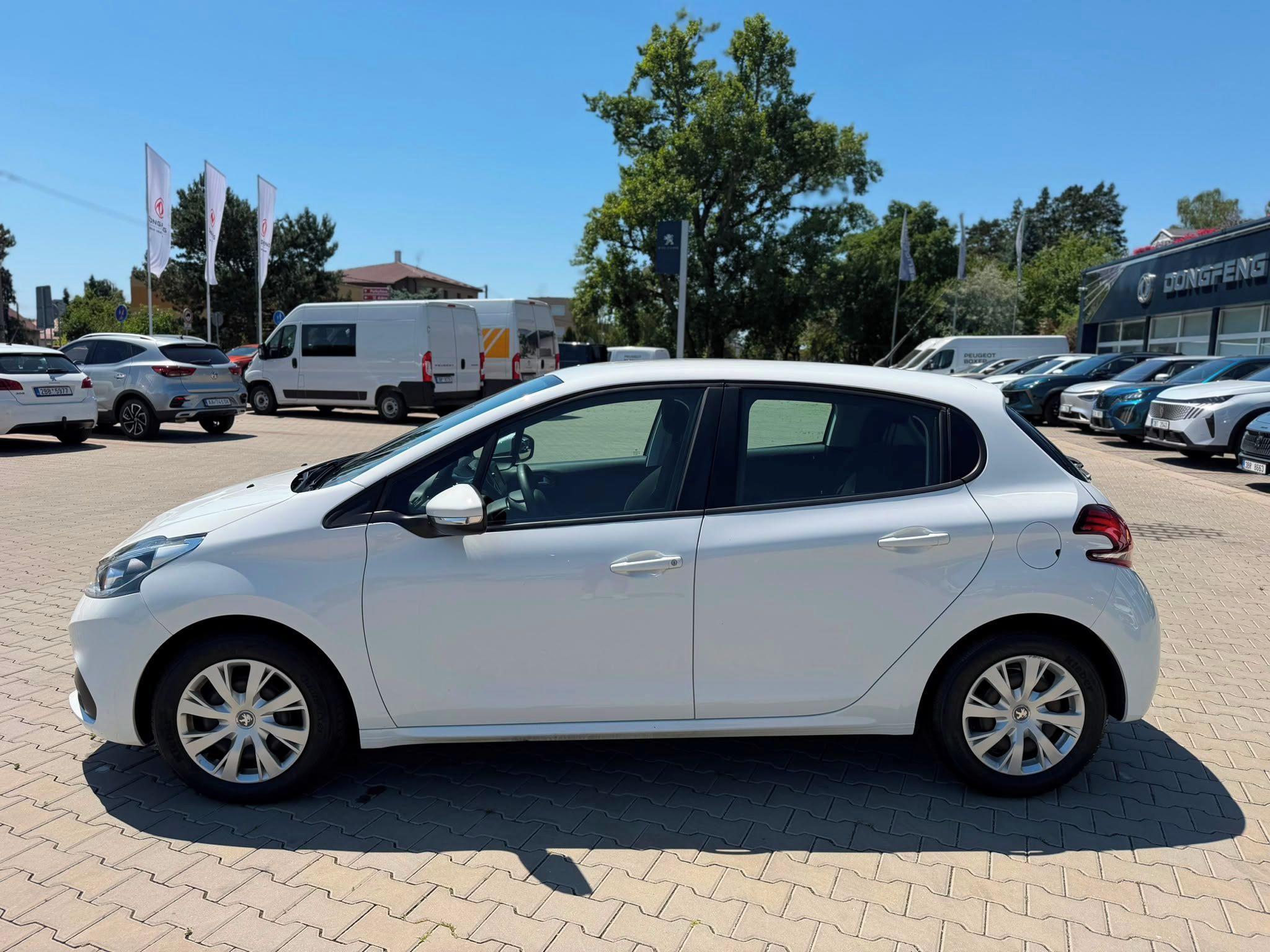 Peugeot 208, ACTIVE 1.2PT 82 MAN5 - fotka 5