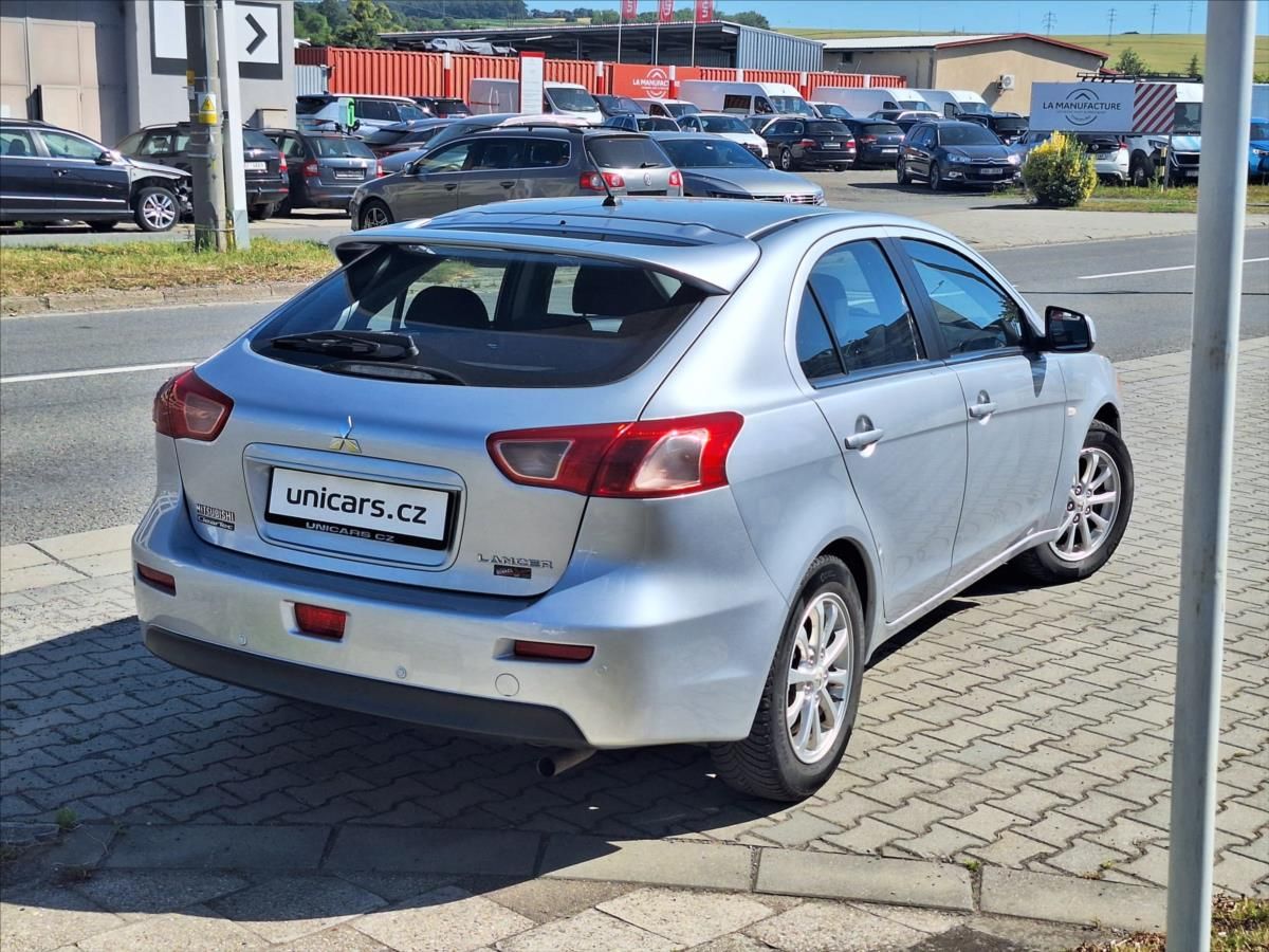 Mitsubishi Lancer, 1,6   poctivý komplet servis - fotka 6