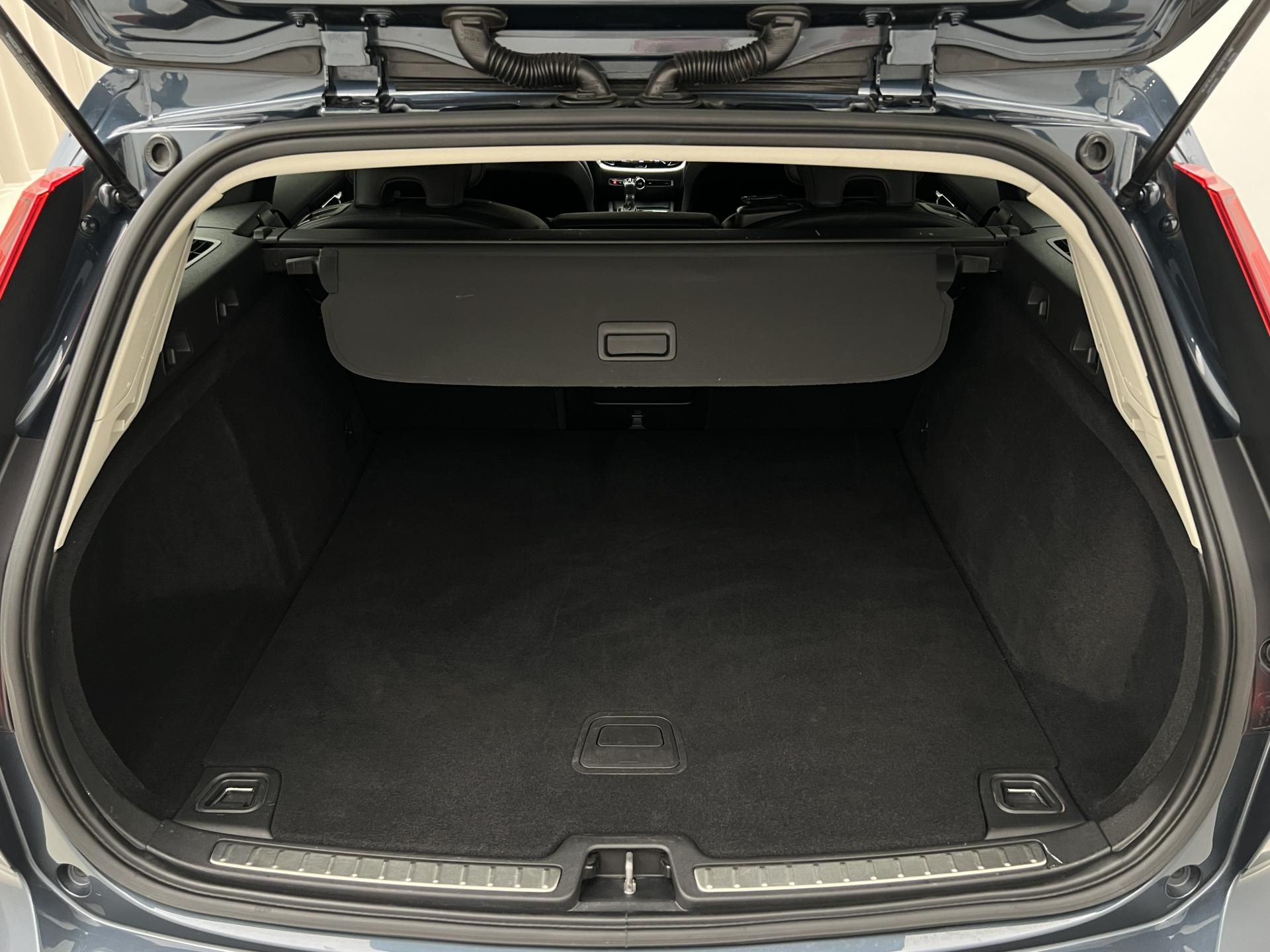 Volvo V60, D4 INSCRIPTION AUT CZ - fotka 5