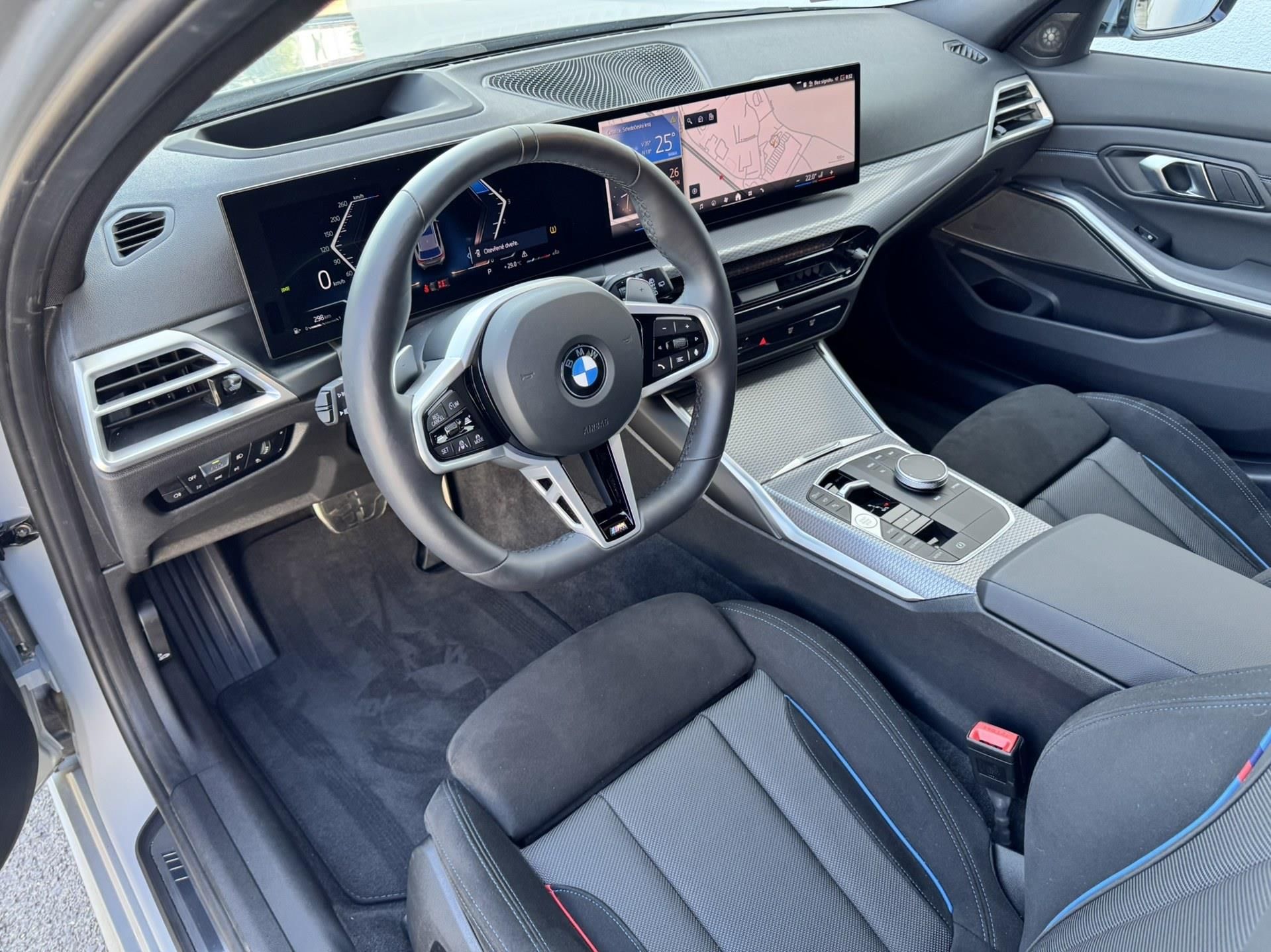 BMW Řada 3, 320D xDrive Tažné Panorama - fotka 5