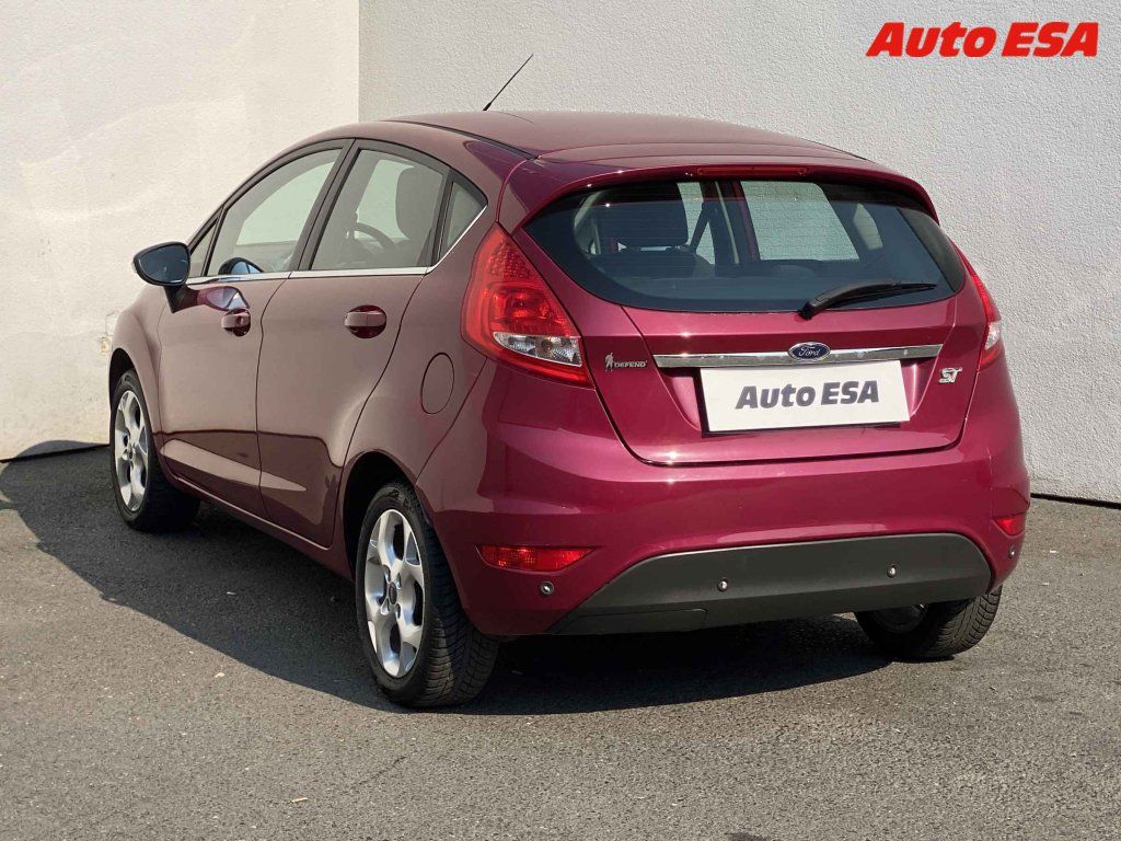 Ford Fiesta, 1.4i,AC,park.asist - fotka 6
