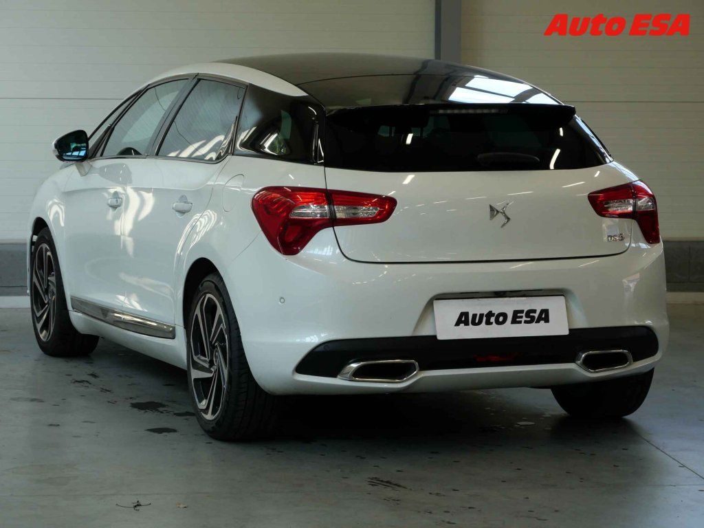 Citroën DS5, 2.0HDI,1.maj,ČR - fotka 6