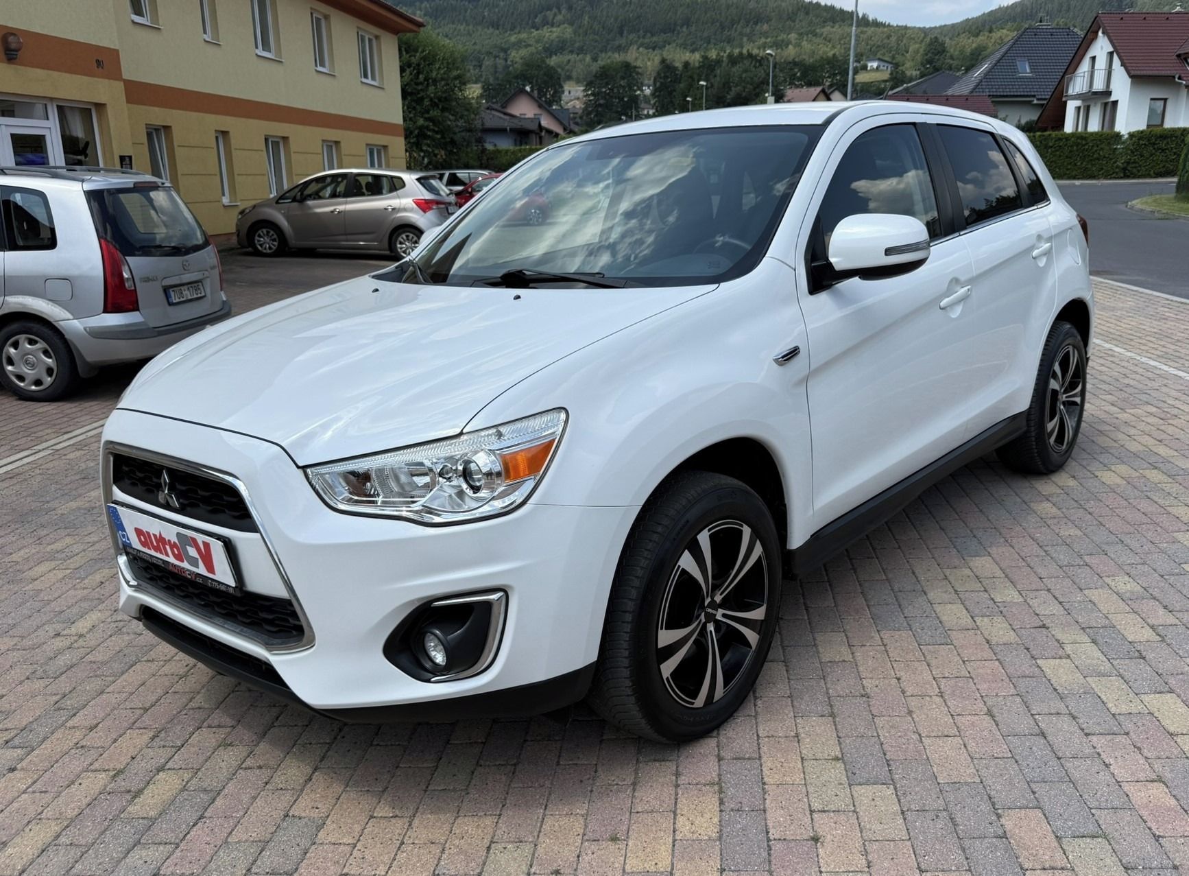 Mitsubishi ASX, 1.8 DI-D 110kW VÝHŘEV,KLIMA - fotka 2