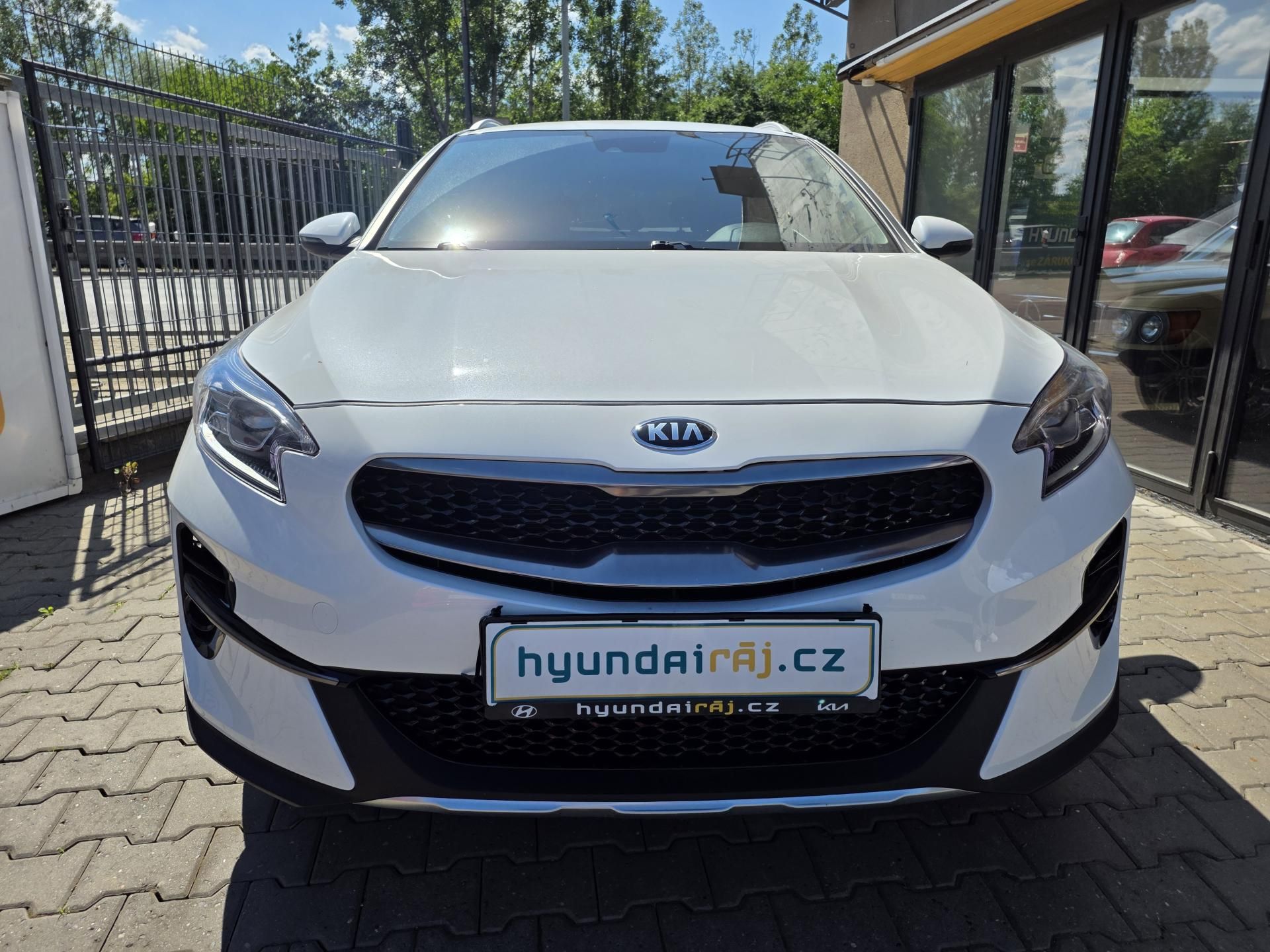 Kia XCee´d, 1.4-AUTOMAT-1.MAJITEL-TOP STAV - fotka 2