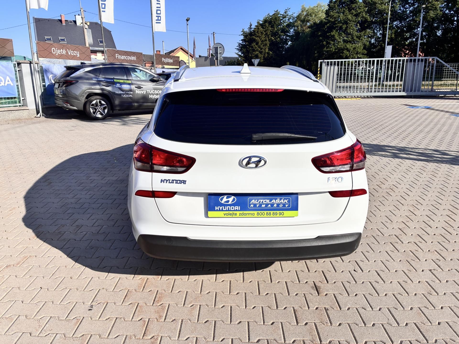 Hyundai i30, WG 1.0T-GDi 88kW,1.MAJITEL,ČR - fotka 6