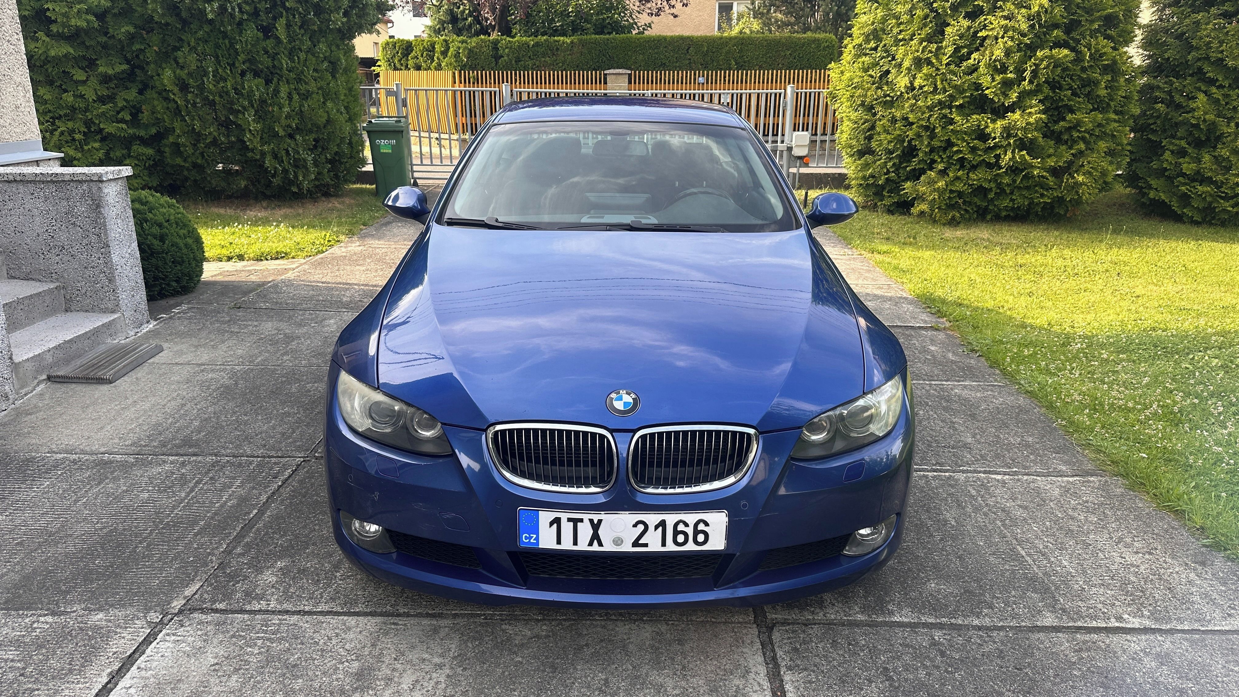 BMW Řada 3, BMW E92 325xi 160kW manual