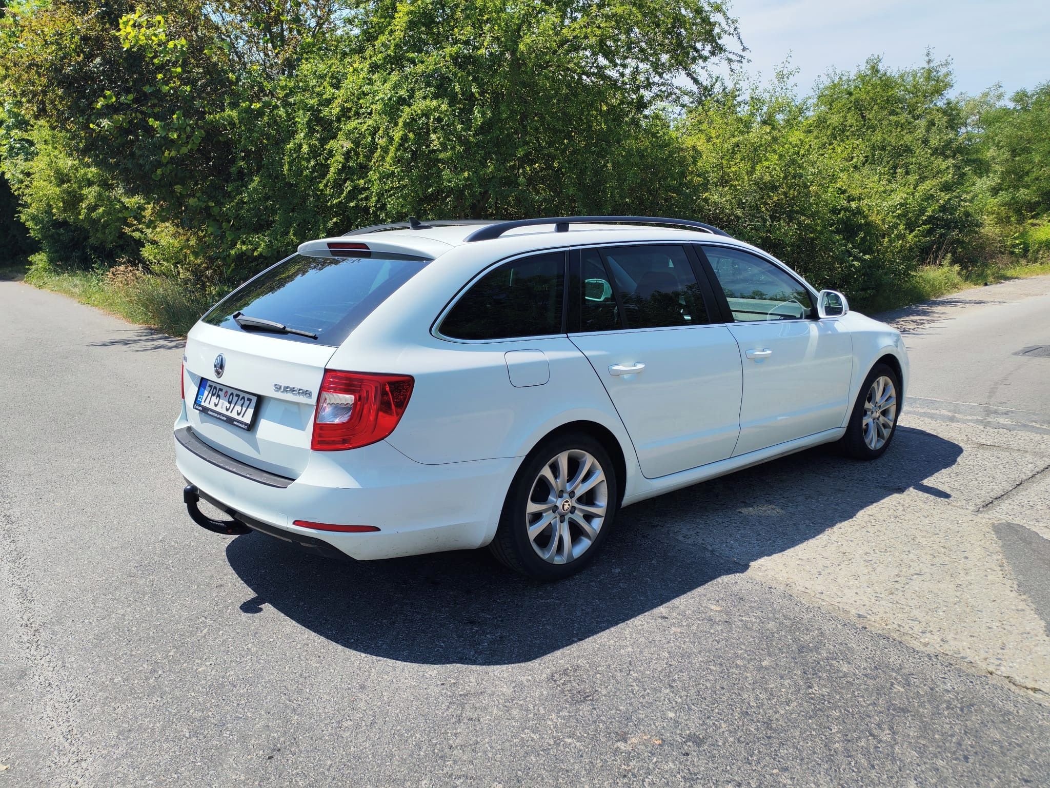 Škoda Superb, 2.0TDI, 125 kW, Ambition kombi - fotka 4