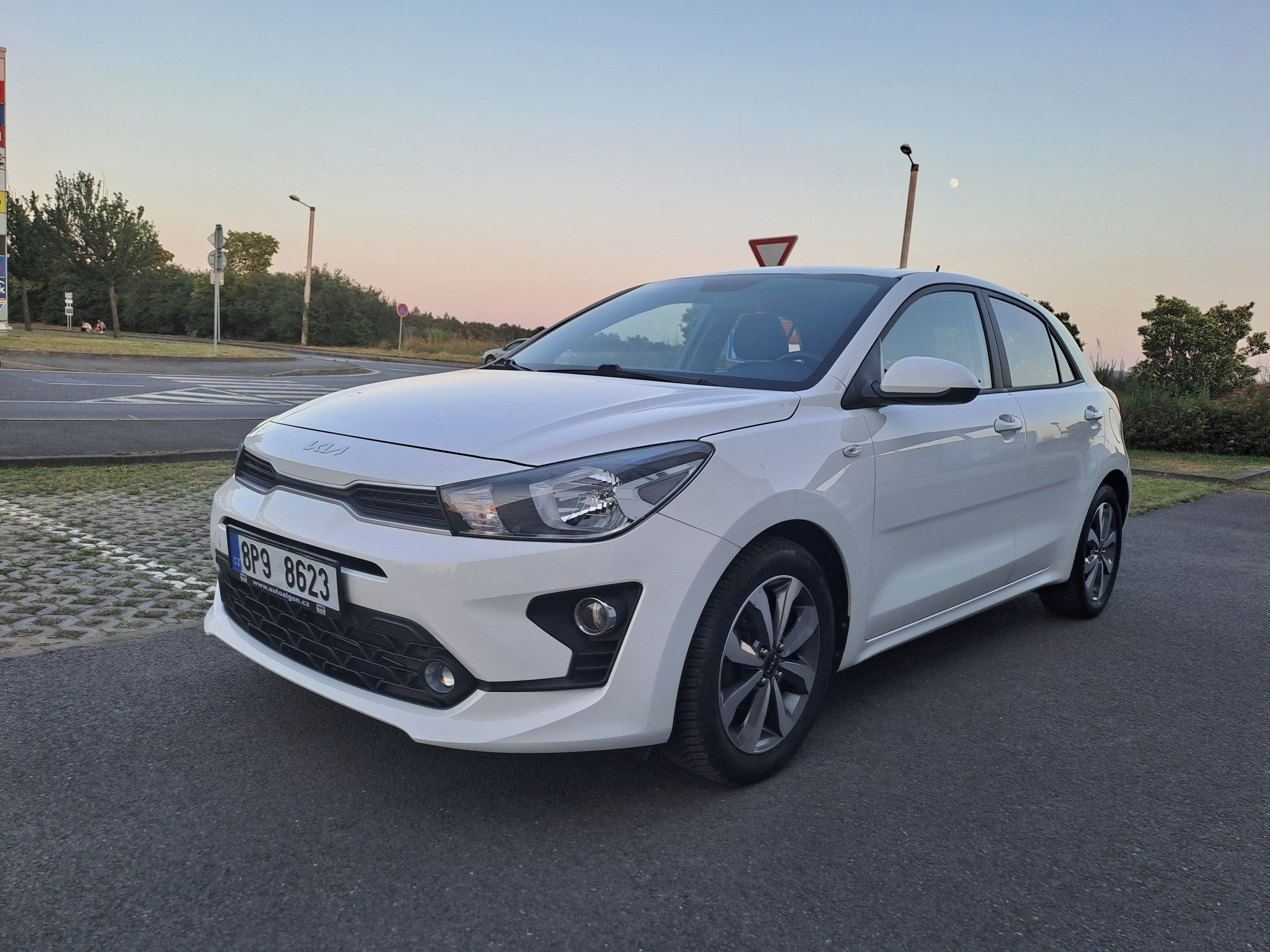 Kia Rio, 1.2i ČR,PERFEKTNÍ STAV,KRÁSNÉ! - fotka 3
