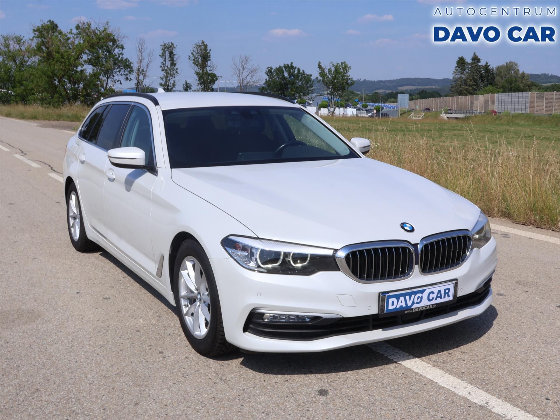 BMW Řada 5, 2,0 525d 170kW Aut. Navi LED